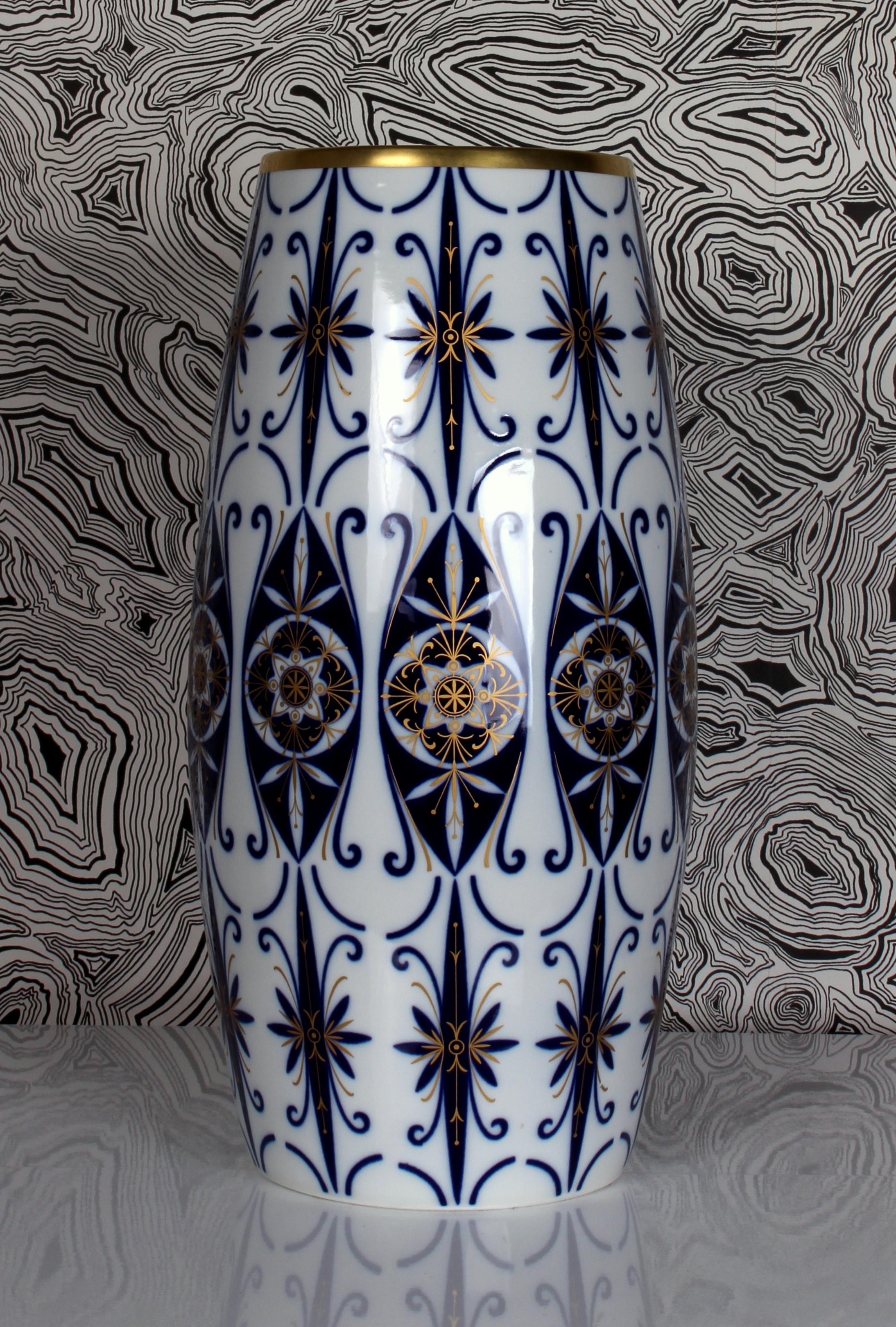 Porcelain Schumann Arzberg Midcentury Classic Floor Vase Cobalt Blue Gold beauty For Sale 5