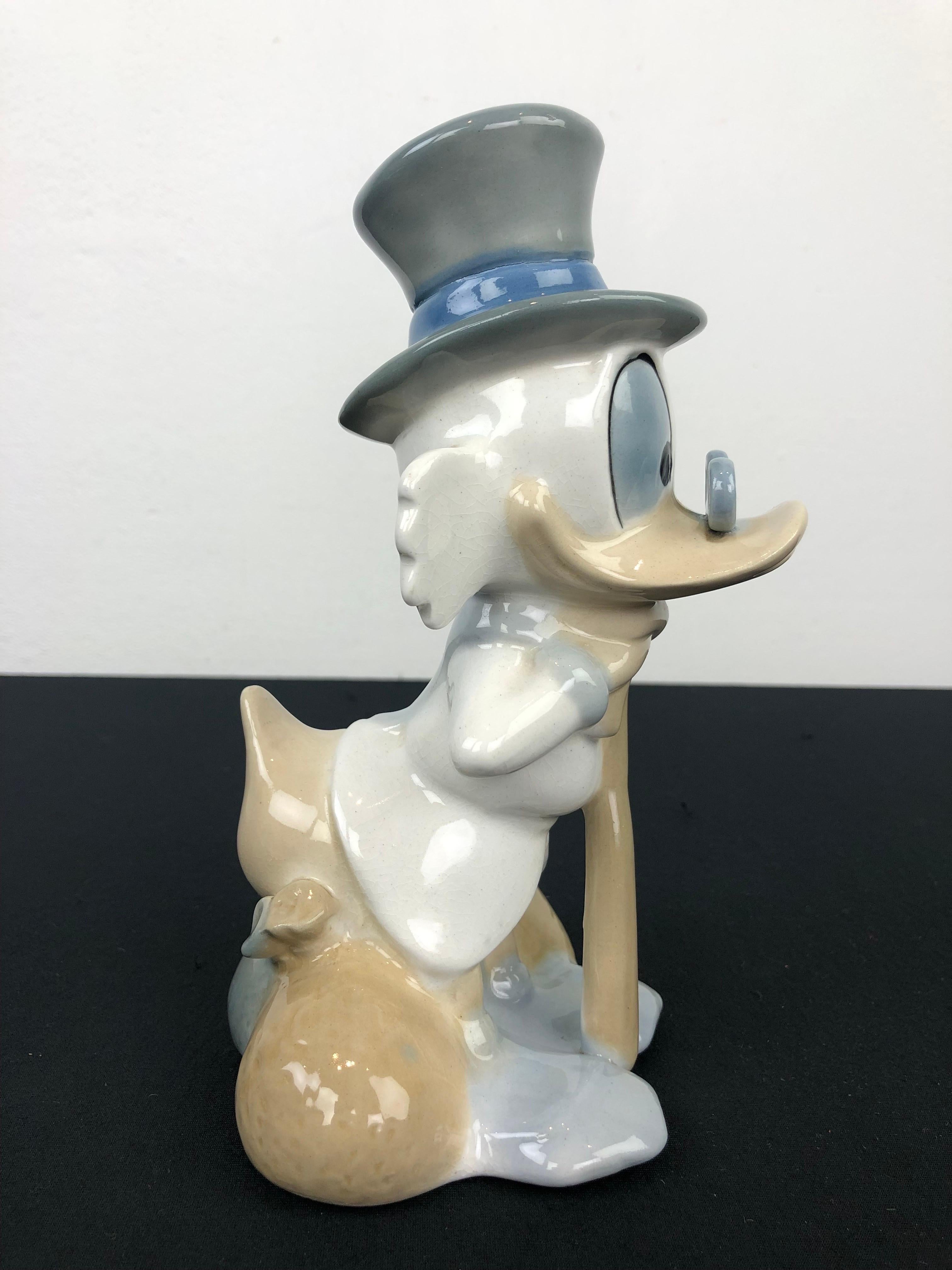 Porcelain Scrooge Mc Duck In Good Condition For Sale In Antwerp, BE