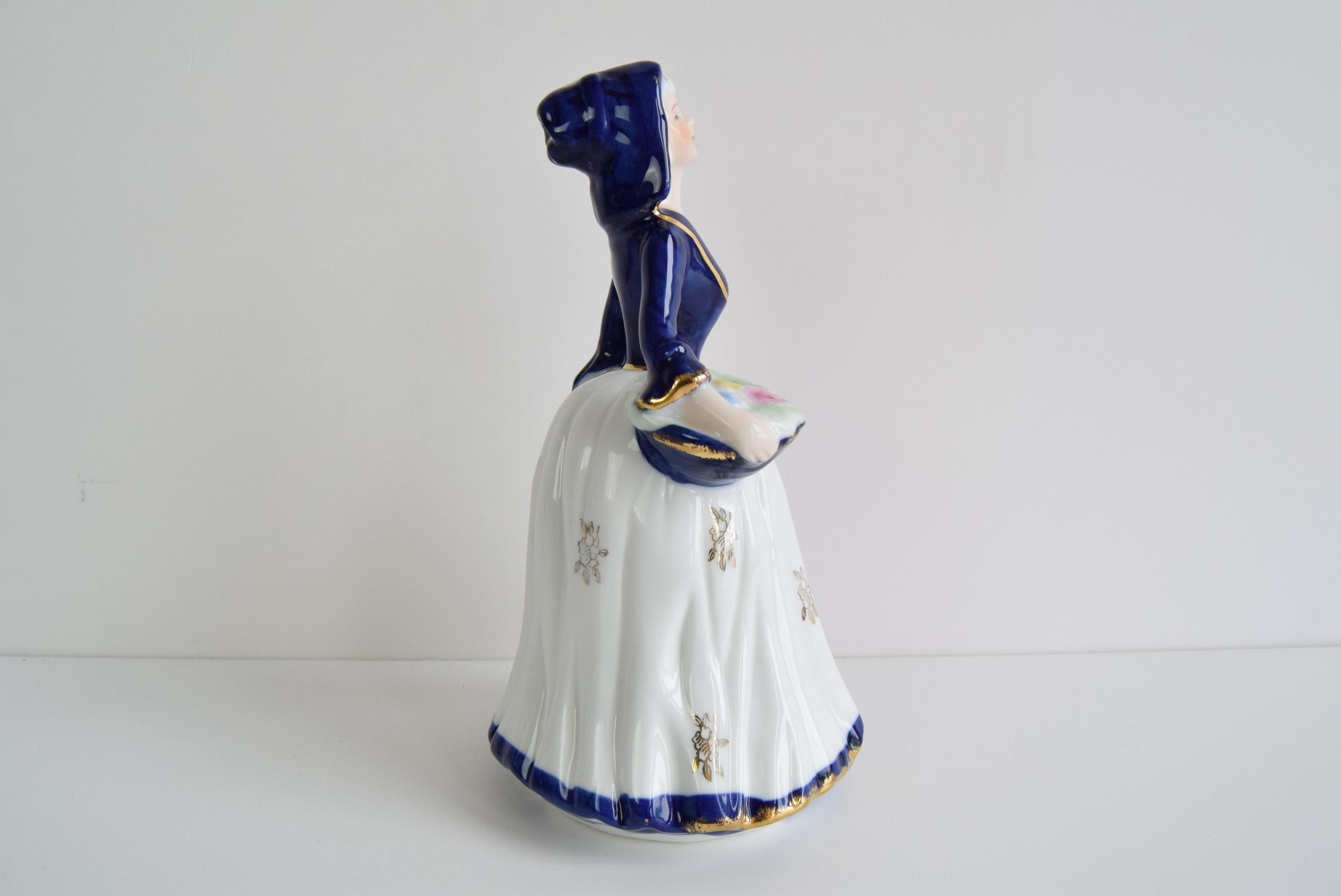 Porzellanskulptur, Tschechoslowakei, 1970er Jahre. im Angebot 4