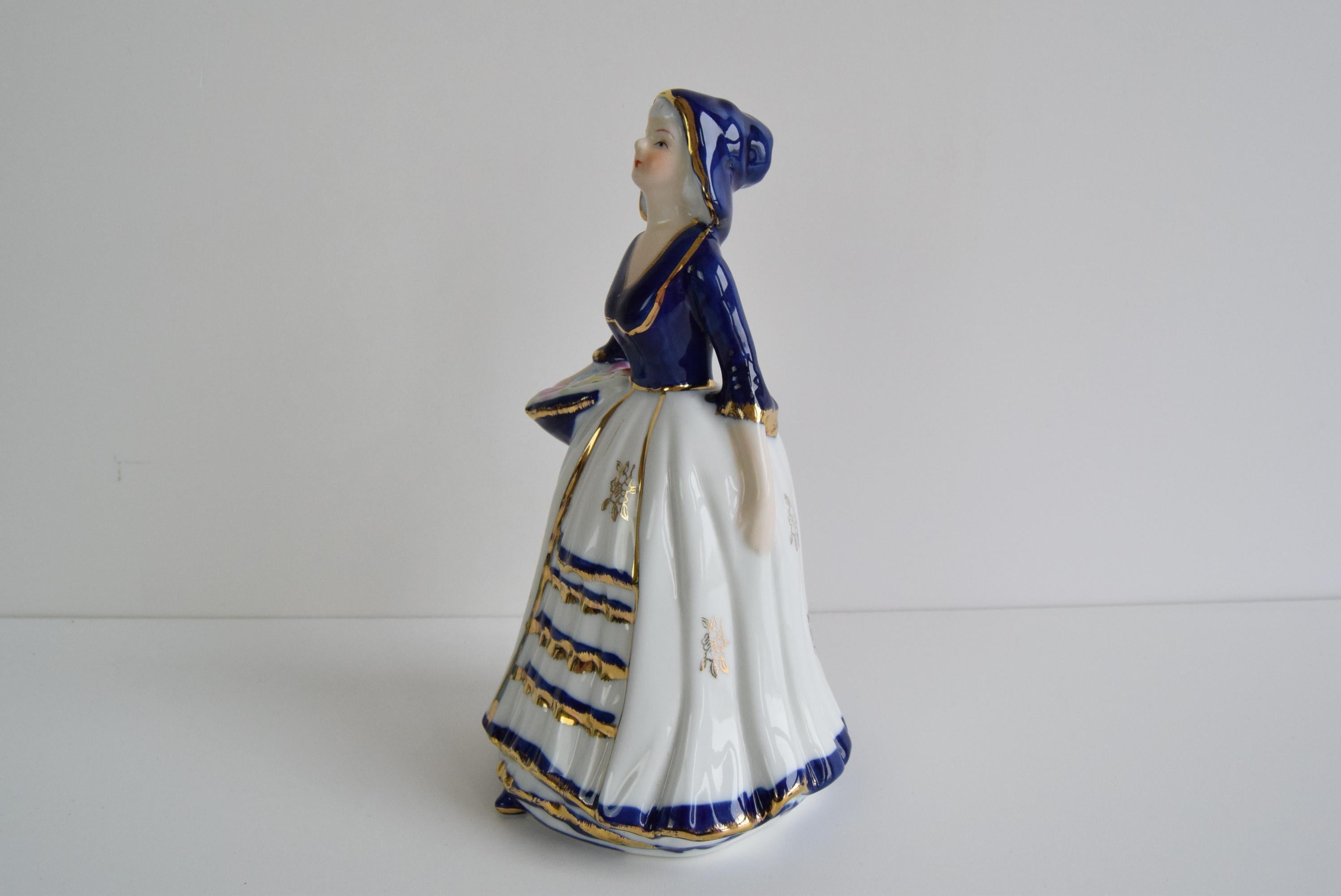 Porzellanskulptur, Tschechoslowakei, 1970er Jahre. im Angebot 1