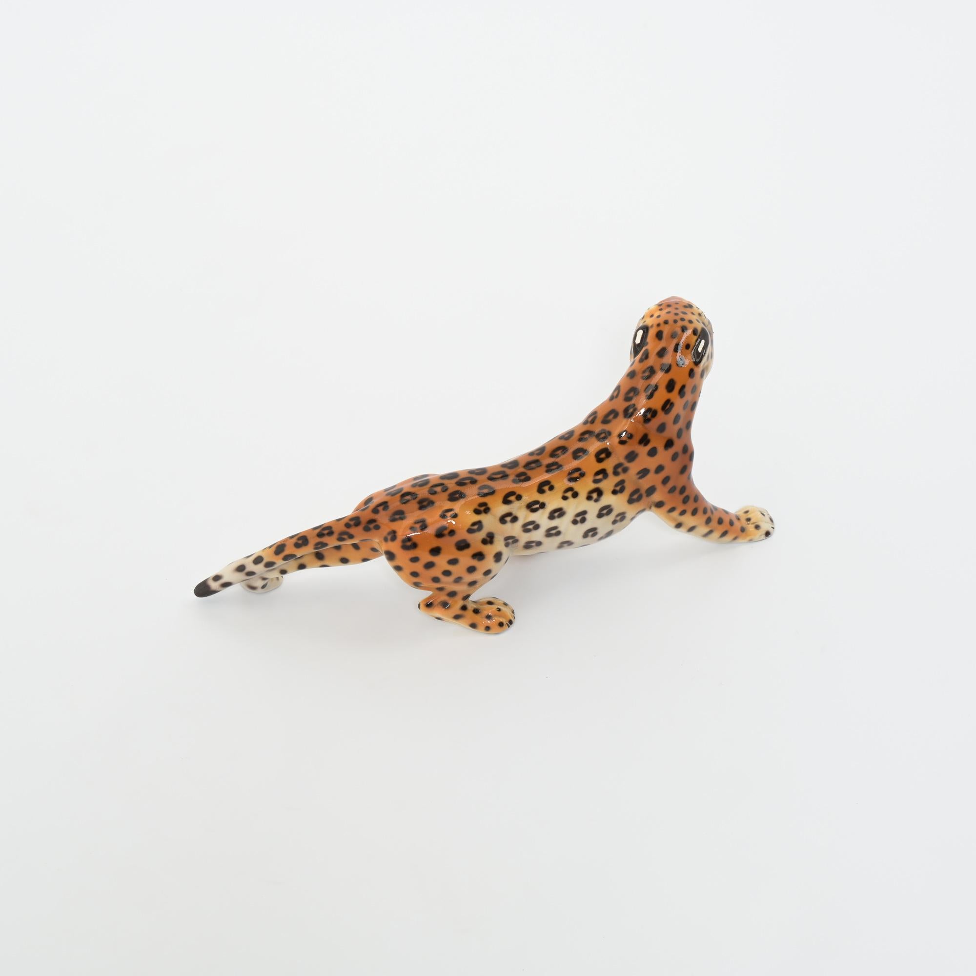 Scultura in porcellana di un leopardo di Ronzan, Italia in vendita 7