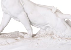 Porcelain - Sculpture of a wounded lioness - Vista Alegre