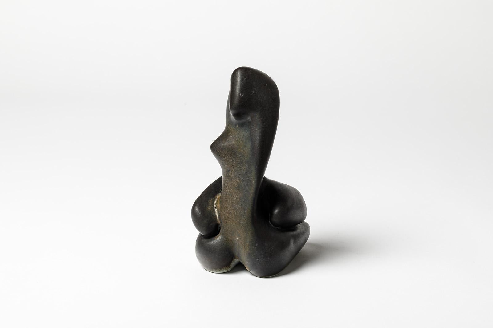 Français Sculpture en porcelaine à décor de glaçure noire de Tim Orr, vers 1970 en vente