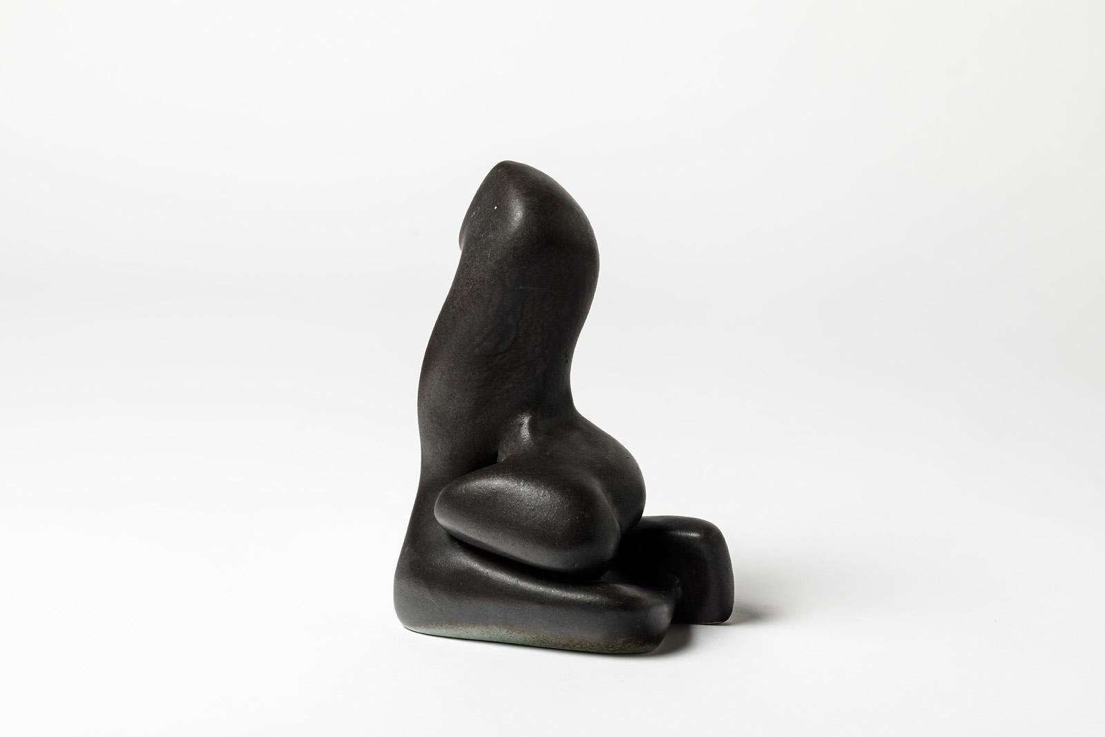 Porzellan-Skulptur mit schwarzer Glasur-Dekoration von Tim Orr, um 1970 im Zustand „Hervorragend“ im Angebot in Saint-Ouen, FR