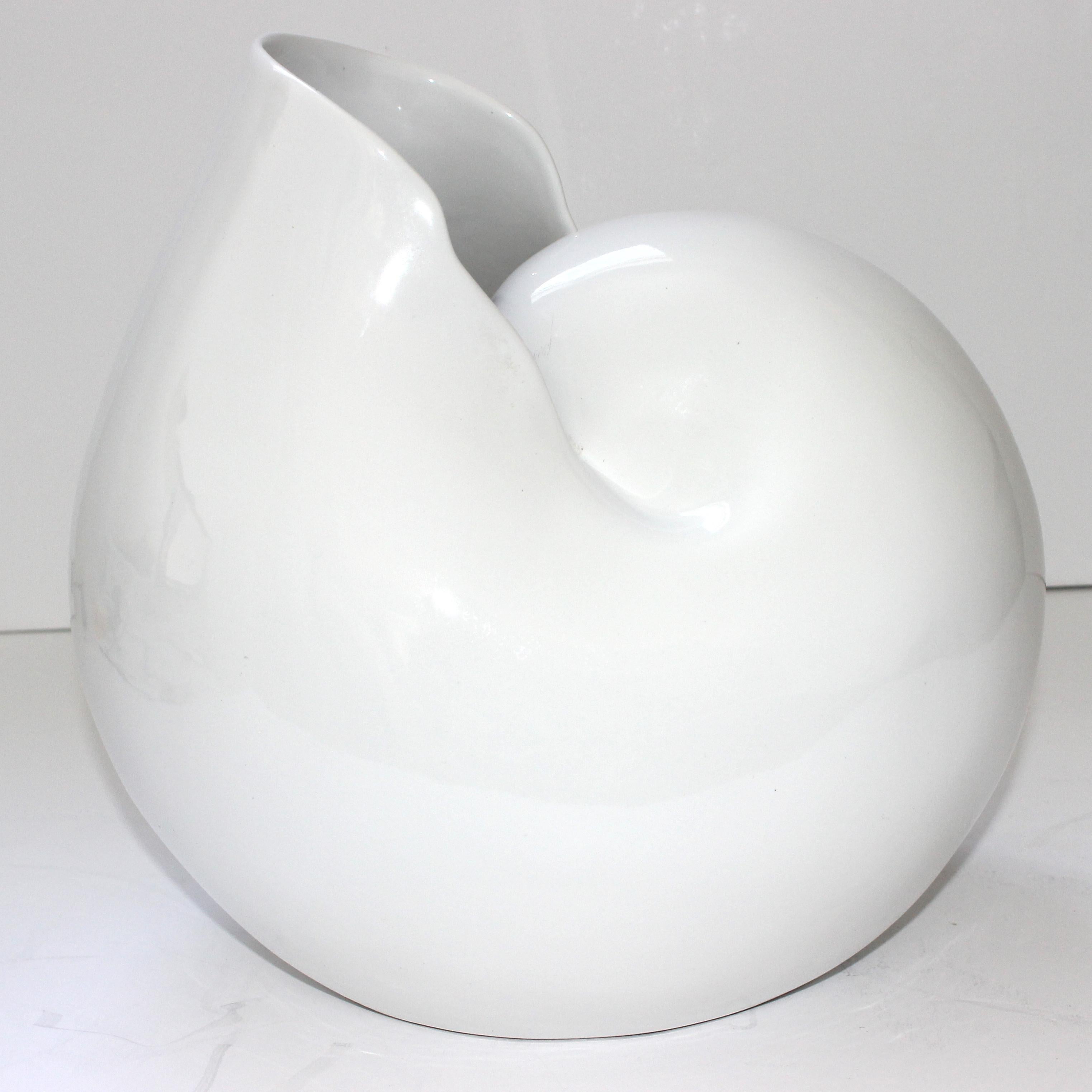 20th Century Porcelain Seashell Vase For Sale