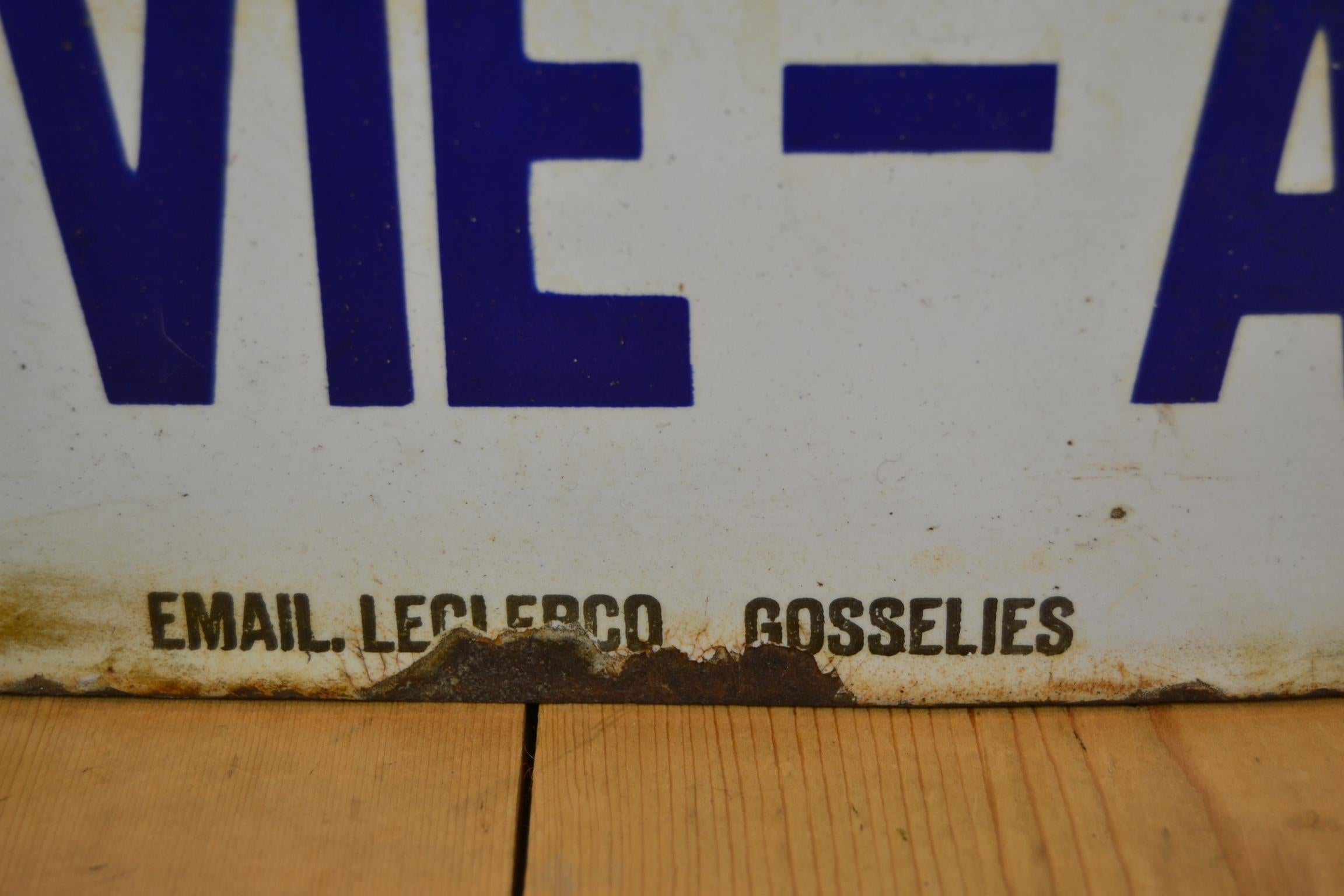 Porcelain Sign with Beehive and Bees, 1946, Belgium 3