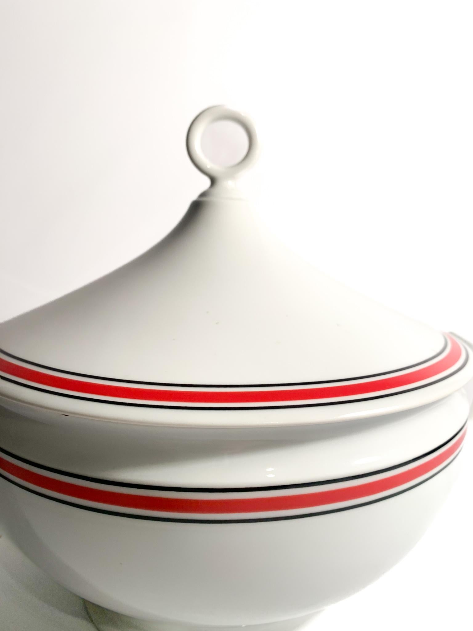 Porcelain Soup Tureen by Gio Ponti for Richard Ginori, Impero Collection 1976 In Good Condition In Milano, MI