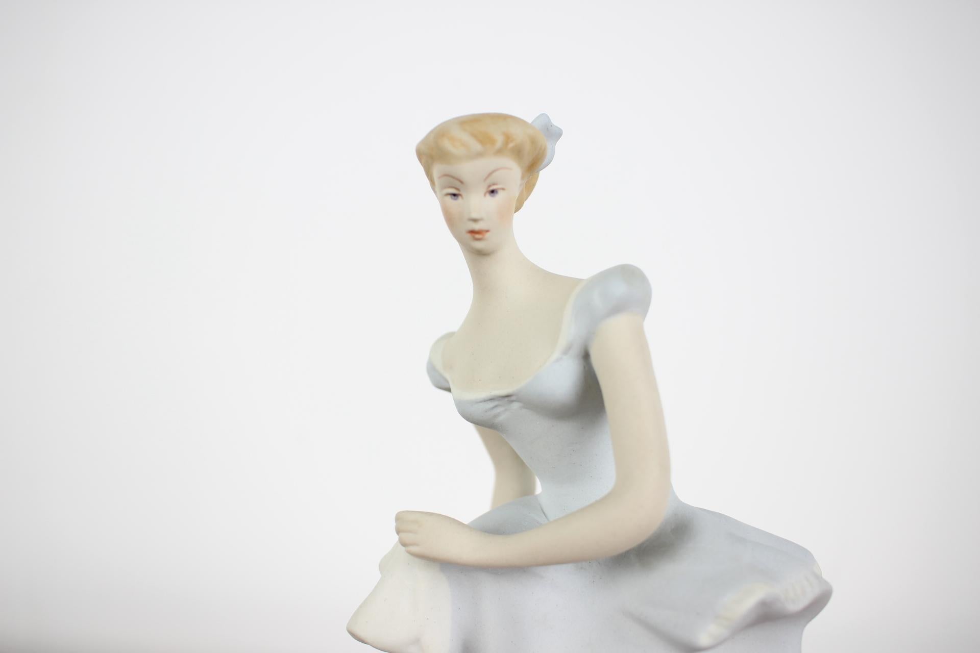 Mid-Century Modern Porcelain Statue of a Woman, Royal Dux, 1960s For Sale