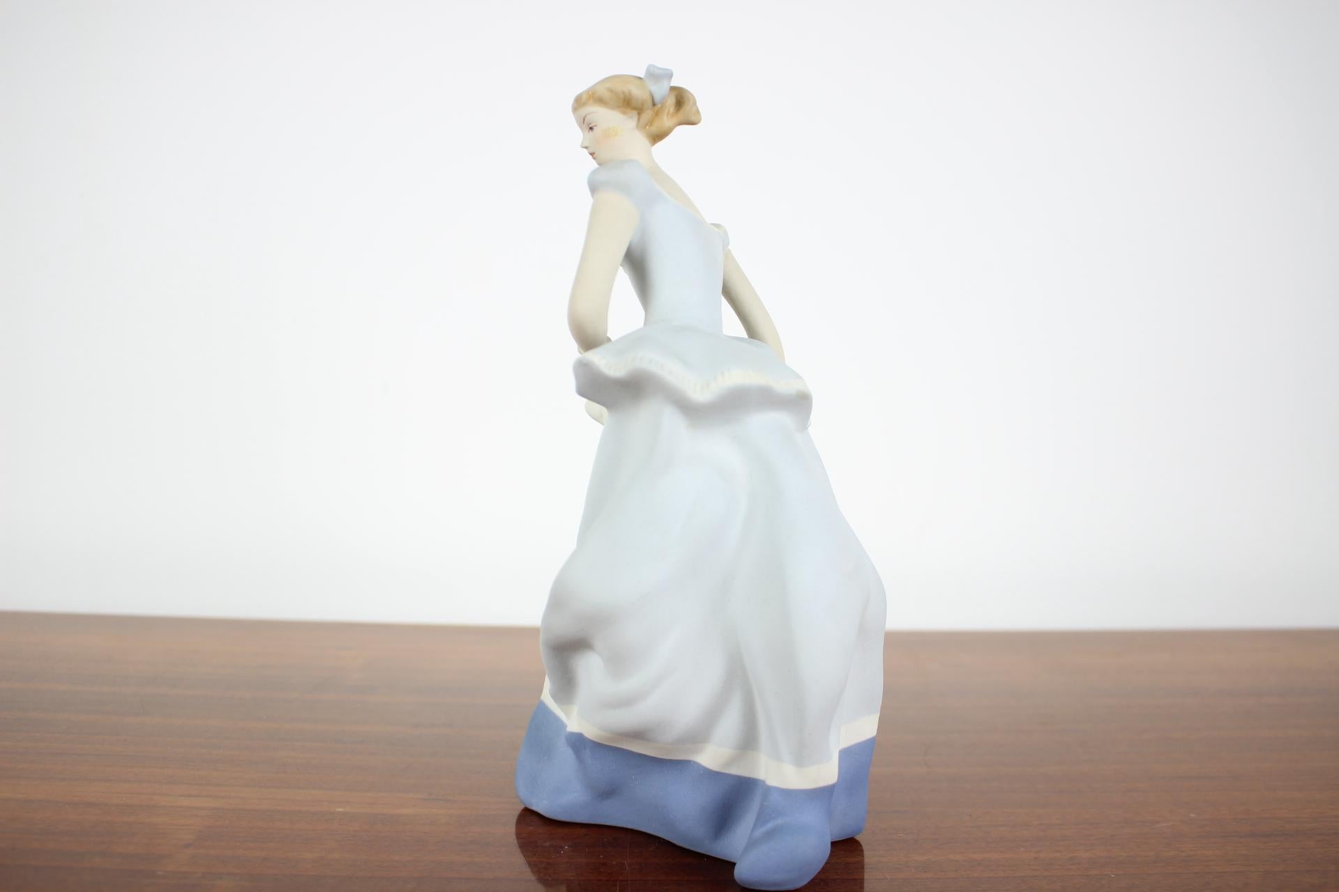 Czech Porcelain Statue of a Woman, Royal Dux, 1960s For Sale