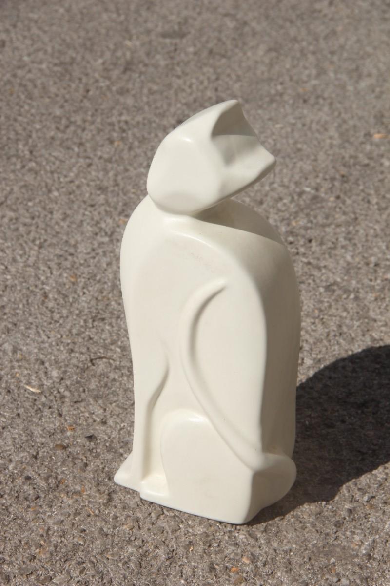 Porcelain Stylized Cat Italian Production Studiolinea COM 1970s White In Good Condition For Sale In Palermo, Sicily