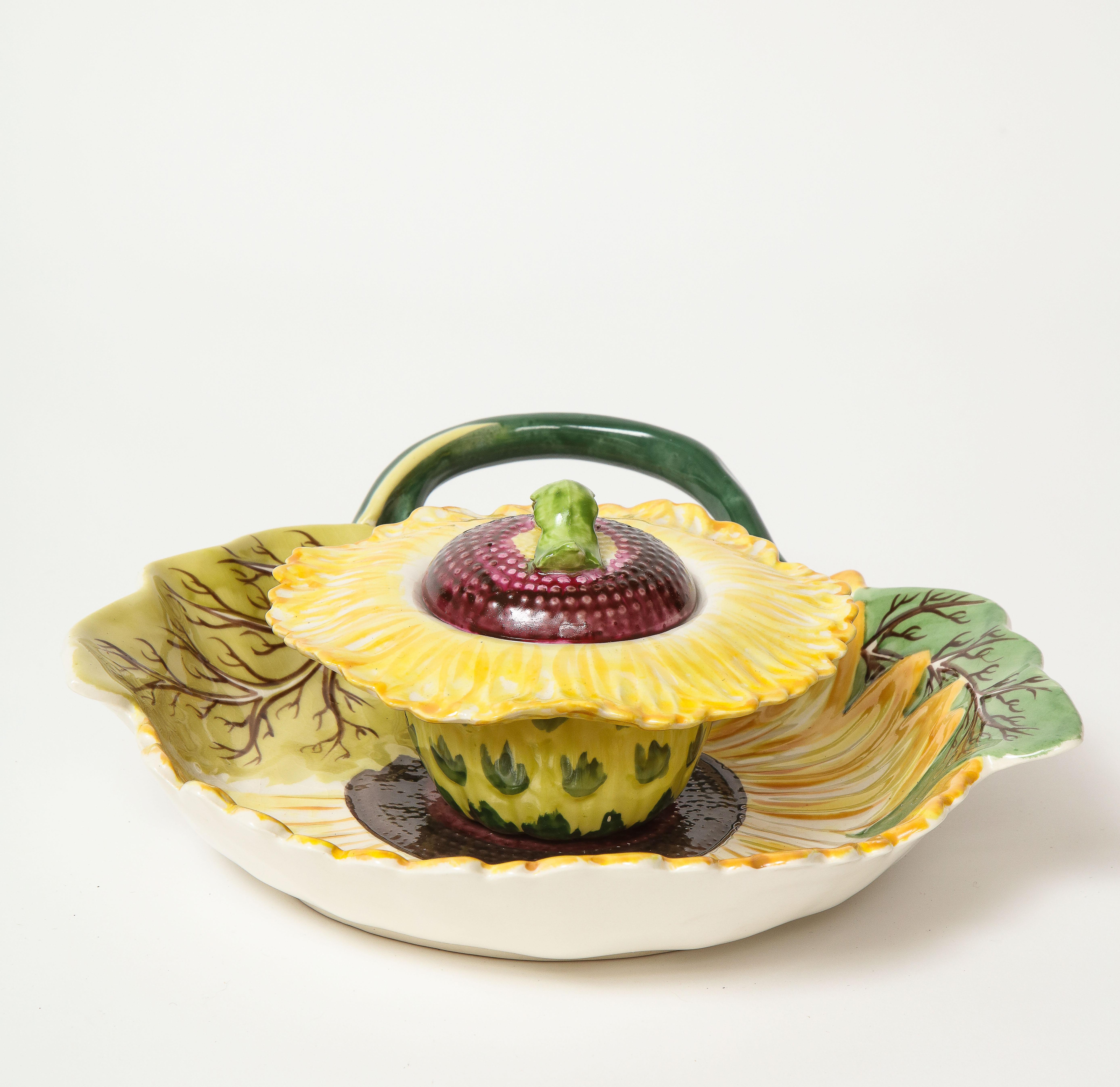 Porzellan-Sonnenblumen- Jam-Topf (Georgian) im Angebot