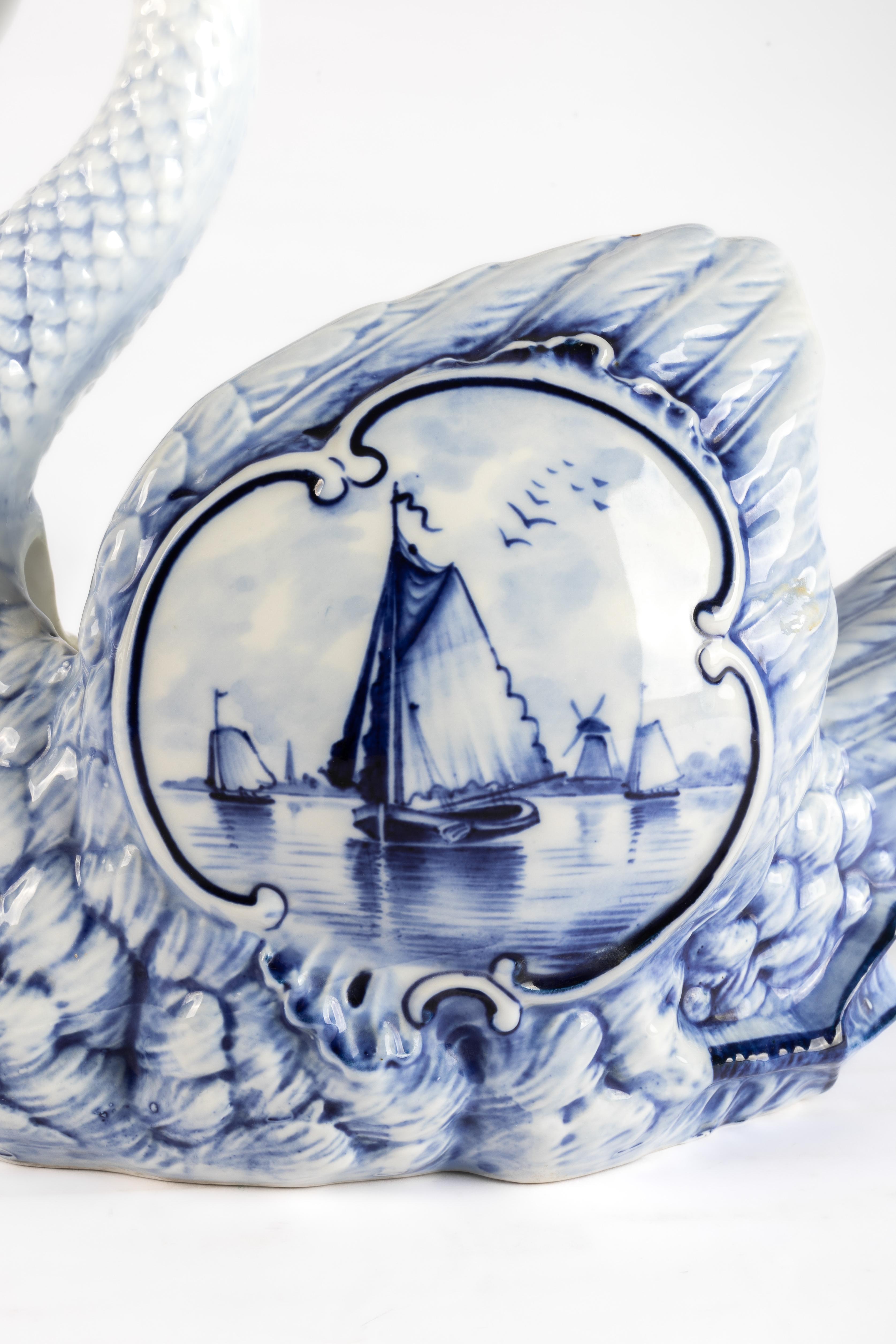 Jardinière en porcelaine au cygne de Rauenstein Thüringen en bleu de Delft en vente 5