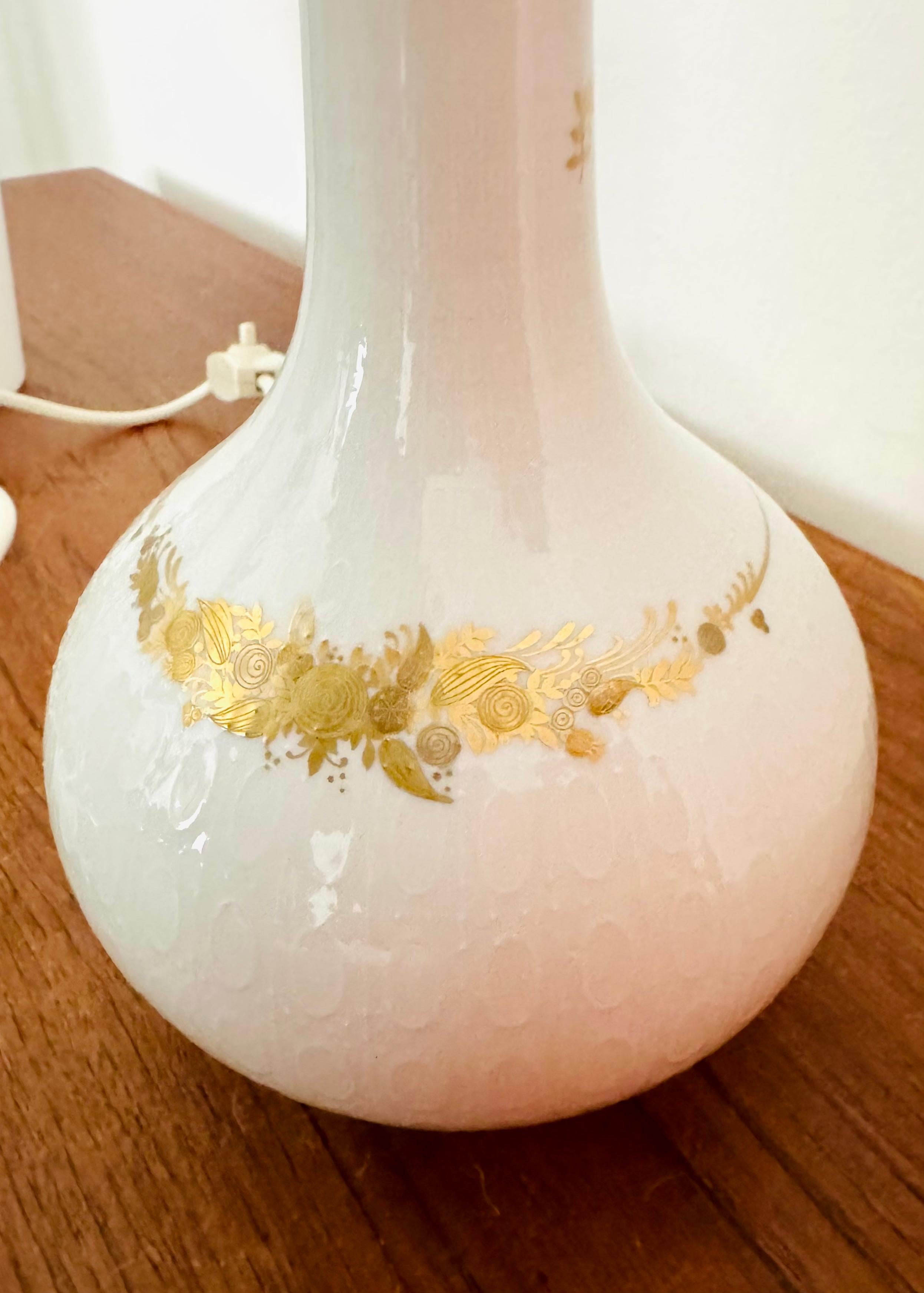 Porcelain Table Lamp by Björn Wiinblad for Rosenthal Studio Line In Good Condition For Sale In München, DE