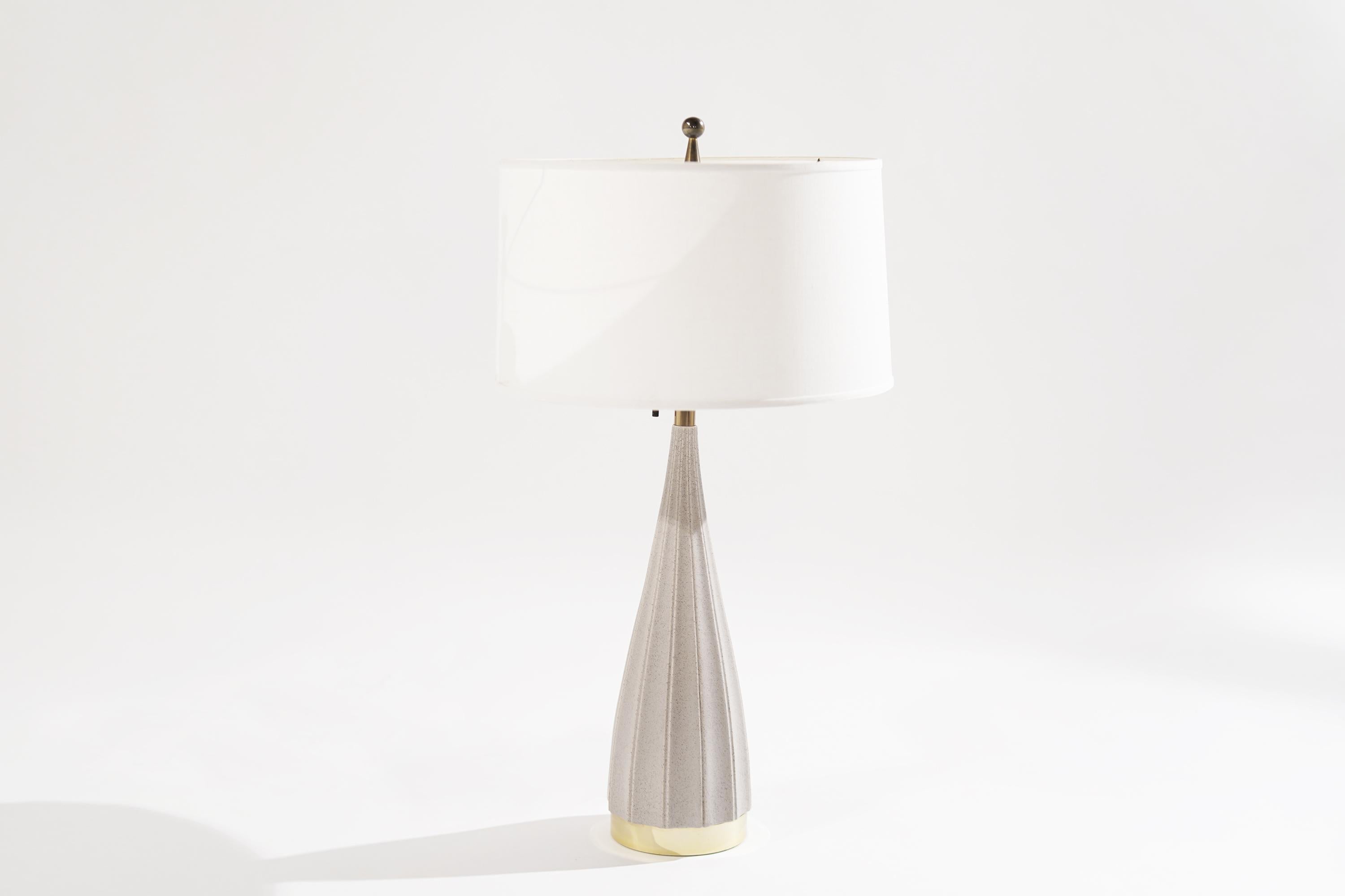 Porcelain Table Lamp by Gerald Thurston for Lightolier, 1950s In Excellent Condition For Sale In Westport, CT