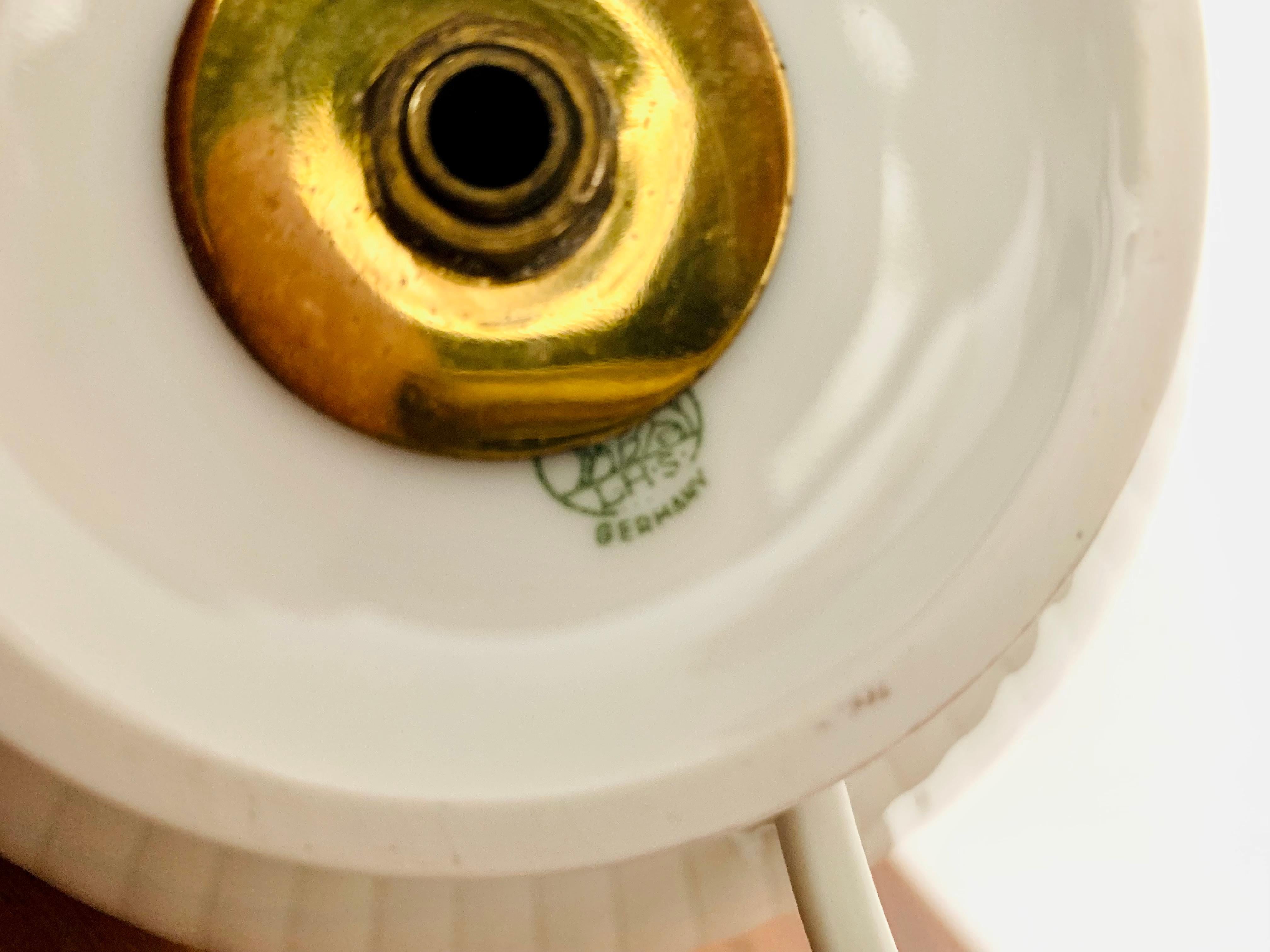 Lampe de table en porcelaine par Hutschenreuther en vente 7
