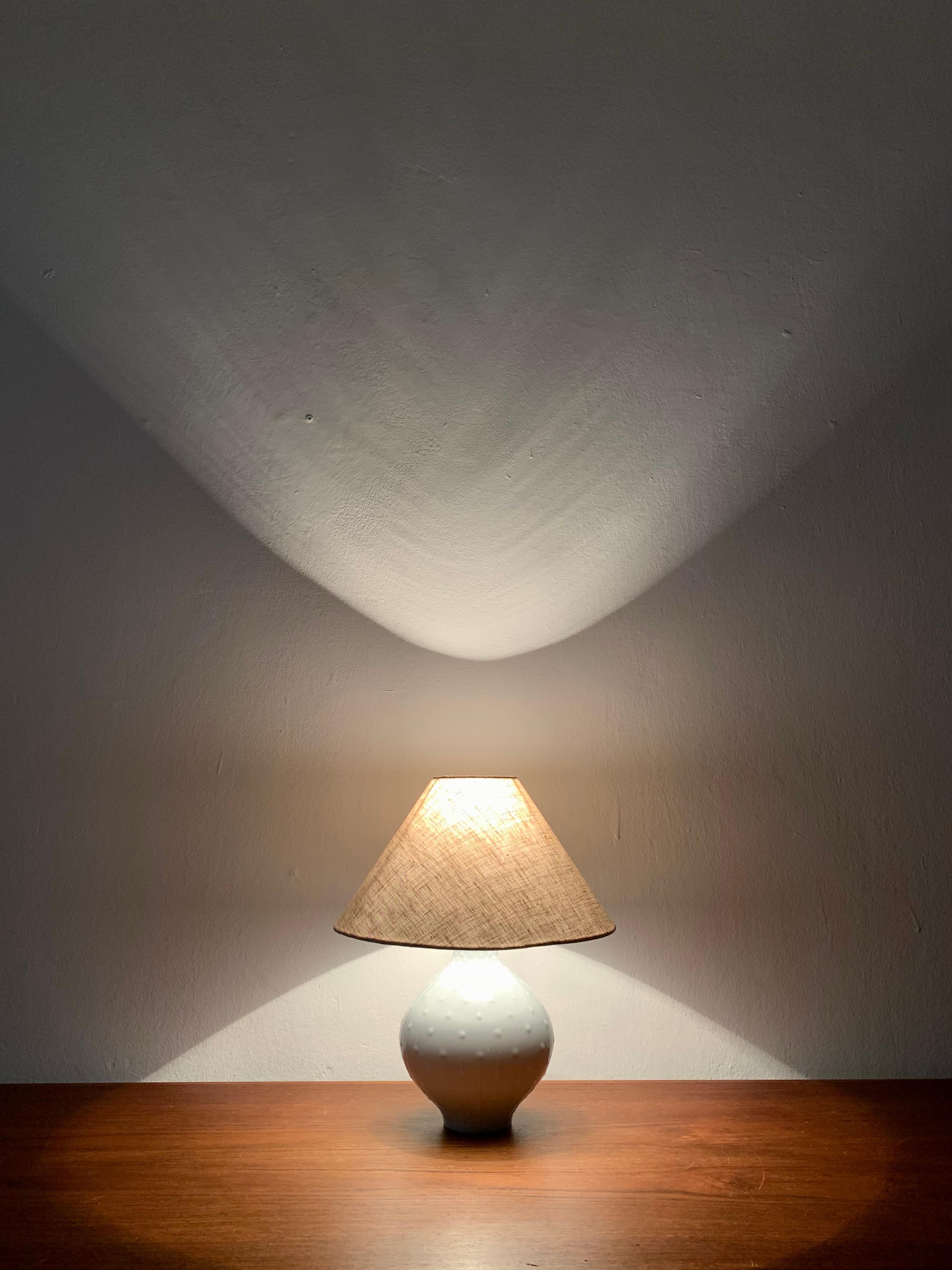 Porcelain Table Lamp by Hutschenreuther Kunstabteilung For Sale 4