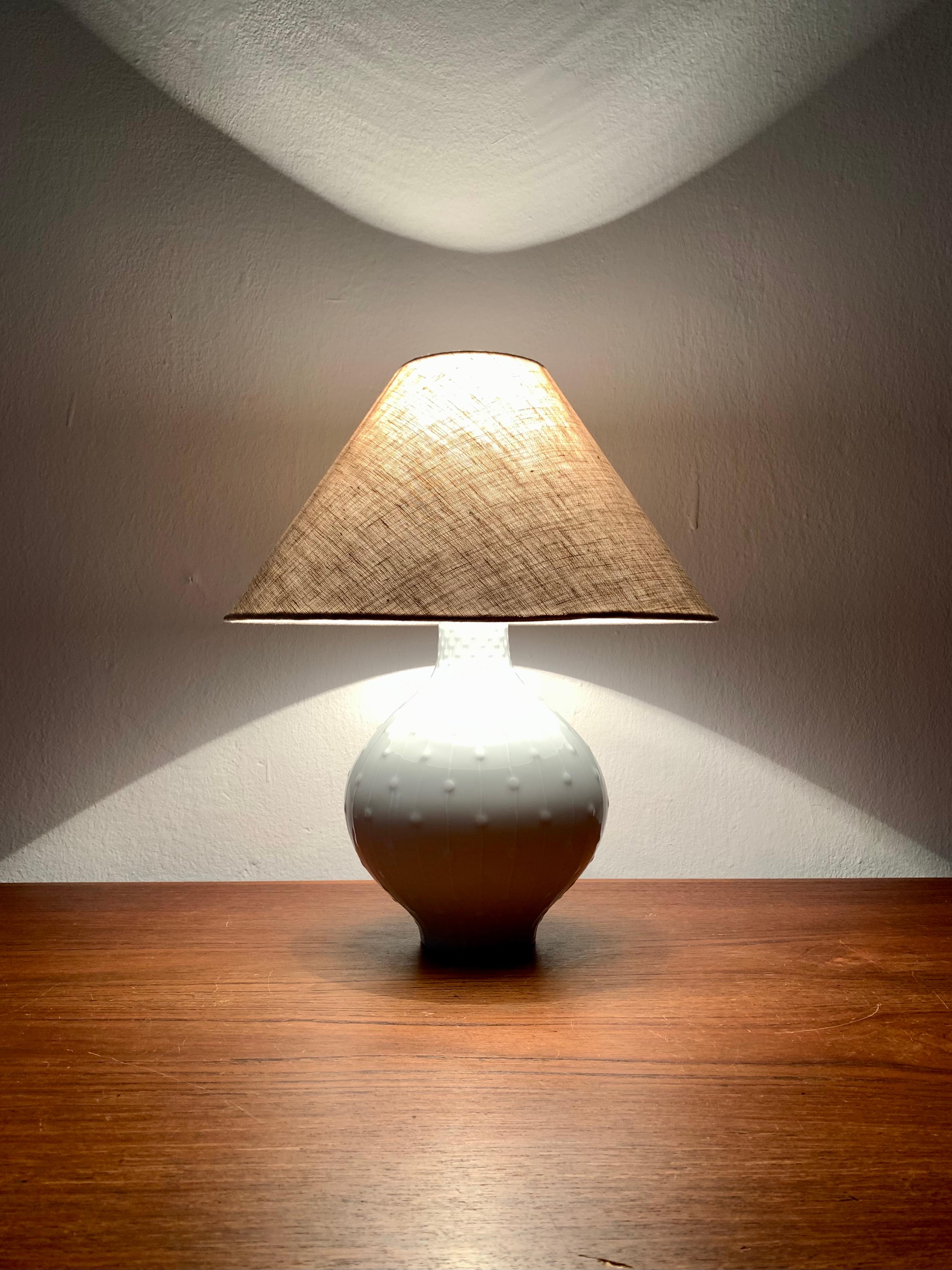 Porcelain Table Lamp by Hutschenreuther Kunstabteilung For Sale 3
