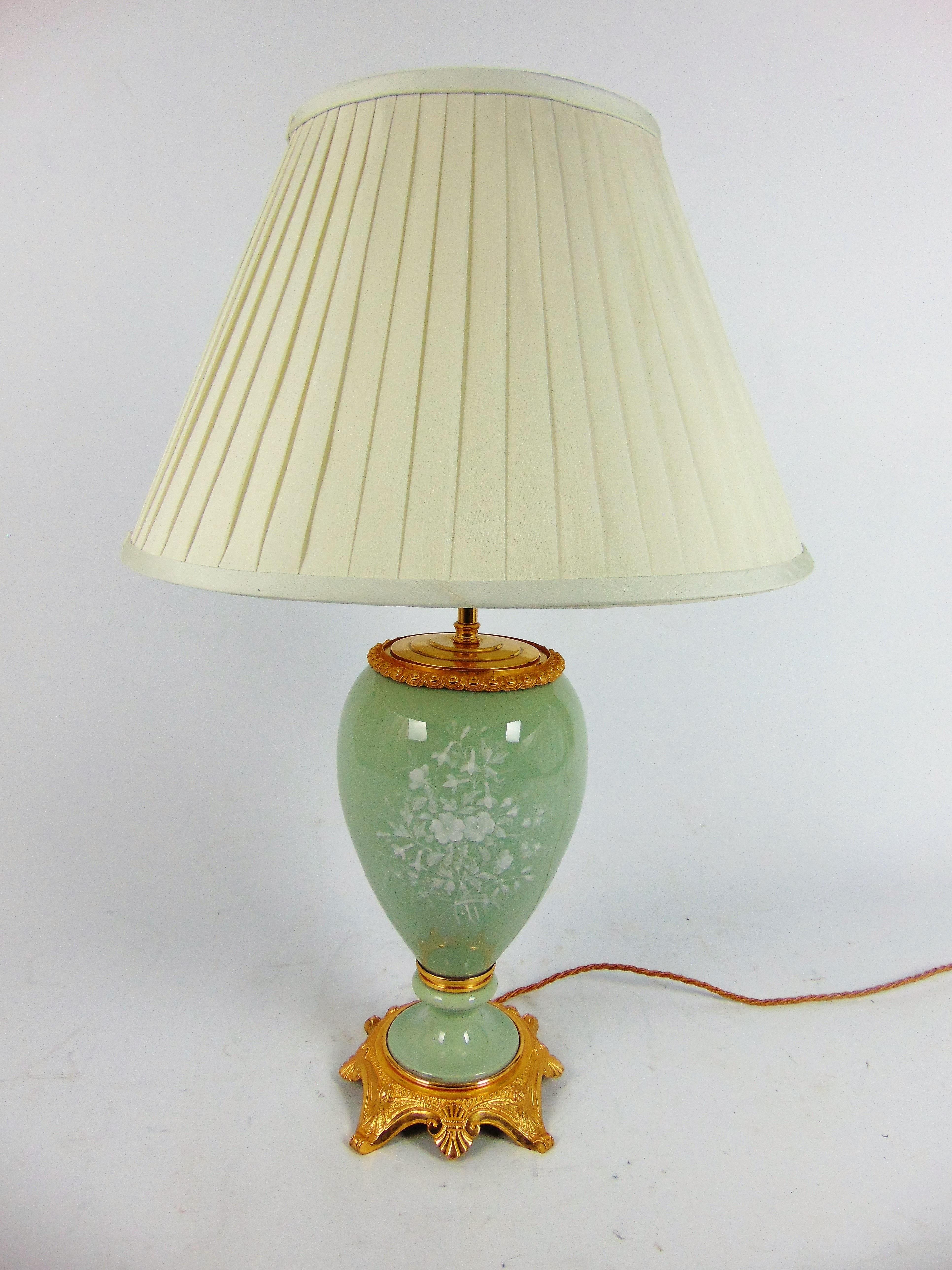 Porcelain Table Lamp with Celedon Ground and Pate Sur Pate Decoration In Good Condition For Sale In Antrim, GB
