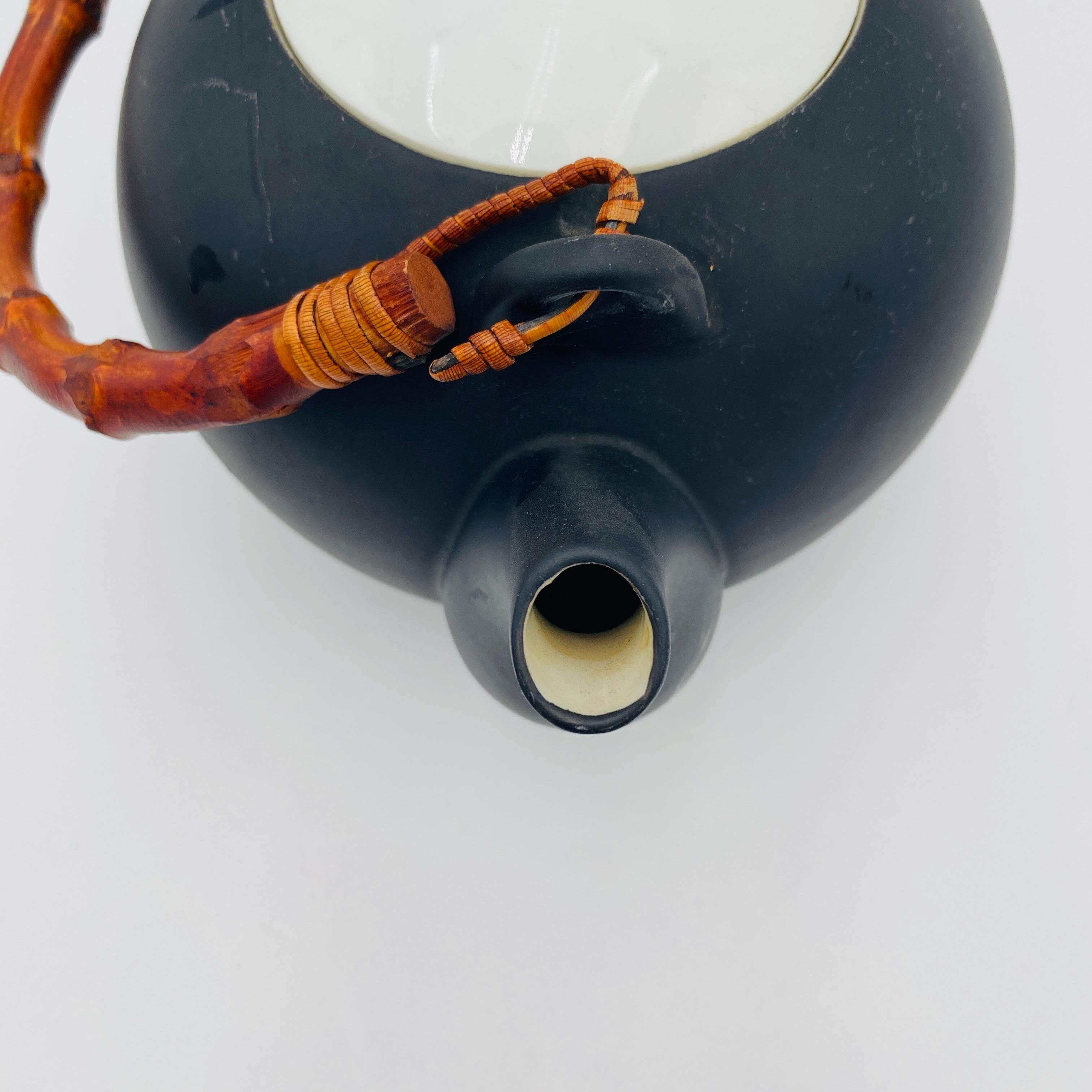 Tetera de porcelana, crema y azúcar de Lagardo Tackett para Freeman Lederman en Bueno estado para la venta en San Juan Capistrano, CA