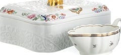 Porcelain - Tobacco box, coat of arms, and gravy boat.