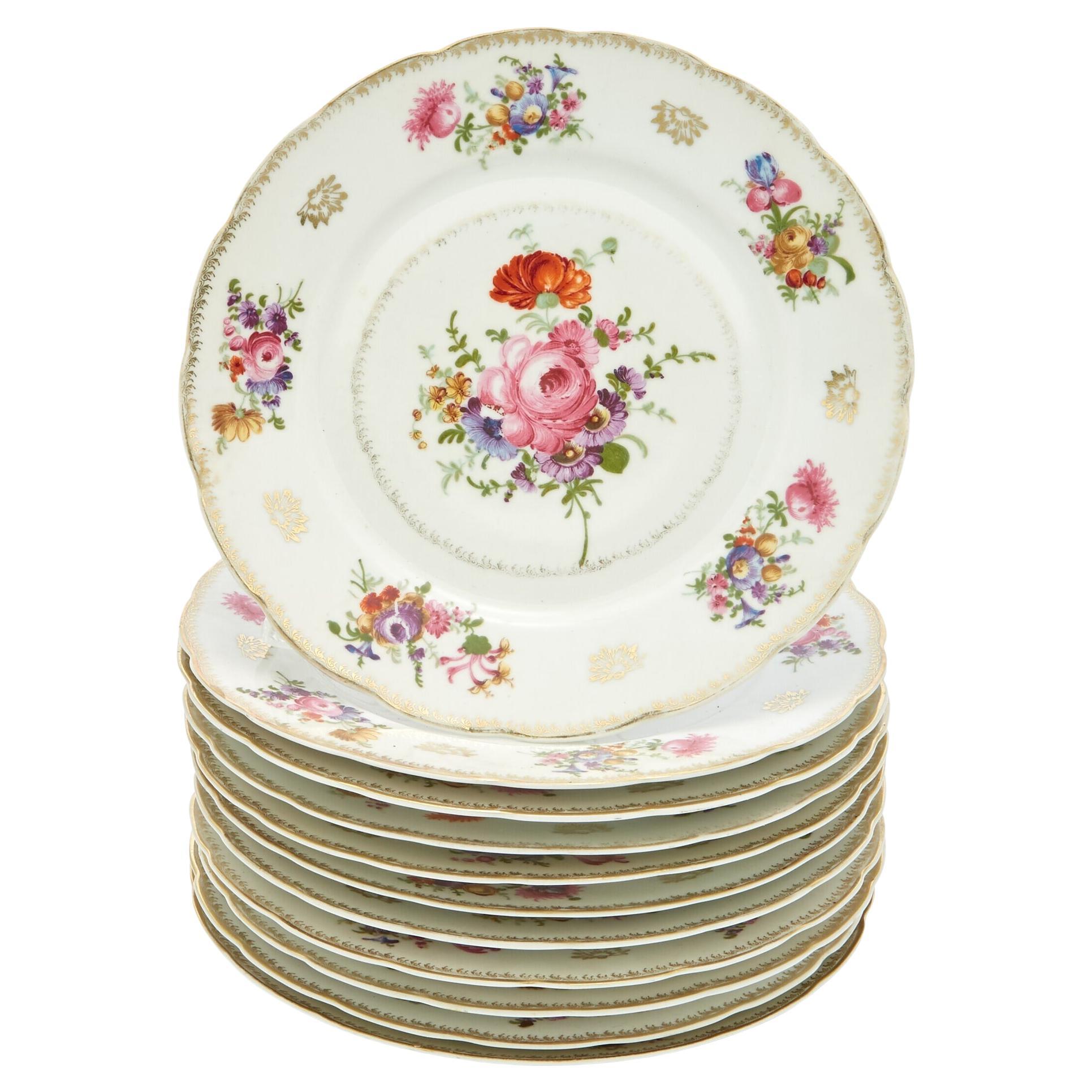 Porcelain Transfer Decorate / Gilt  Dinner Service Plate For 11 People For Sale