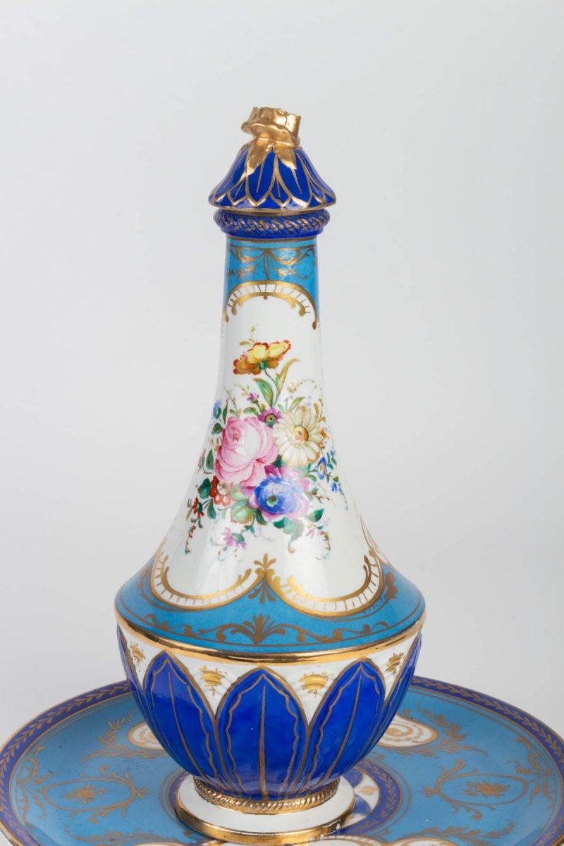 Porcelain Tray and Decanter with Stopper 3