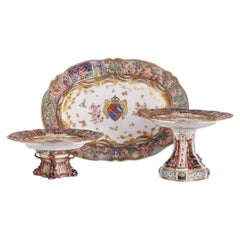 Porcelain - Two fruit bowls and a serving dish
