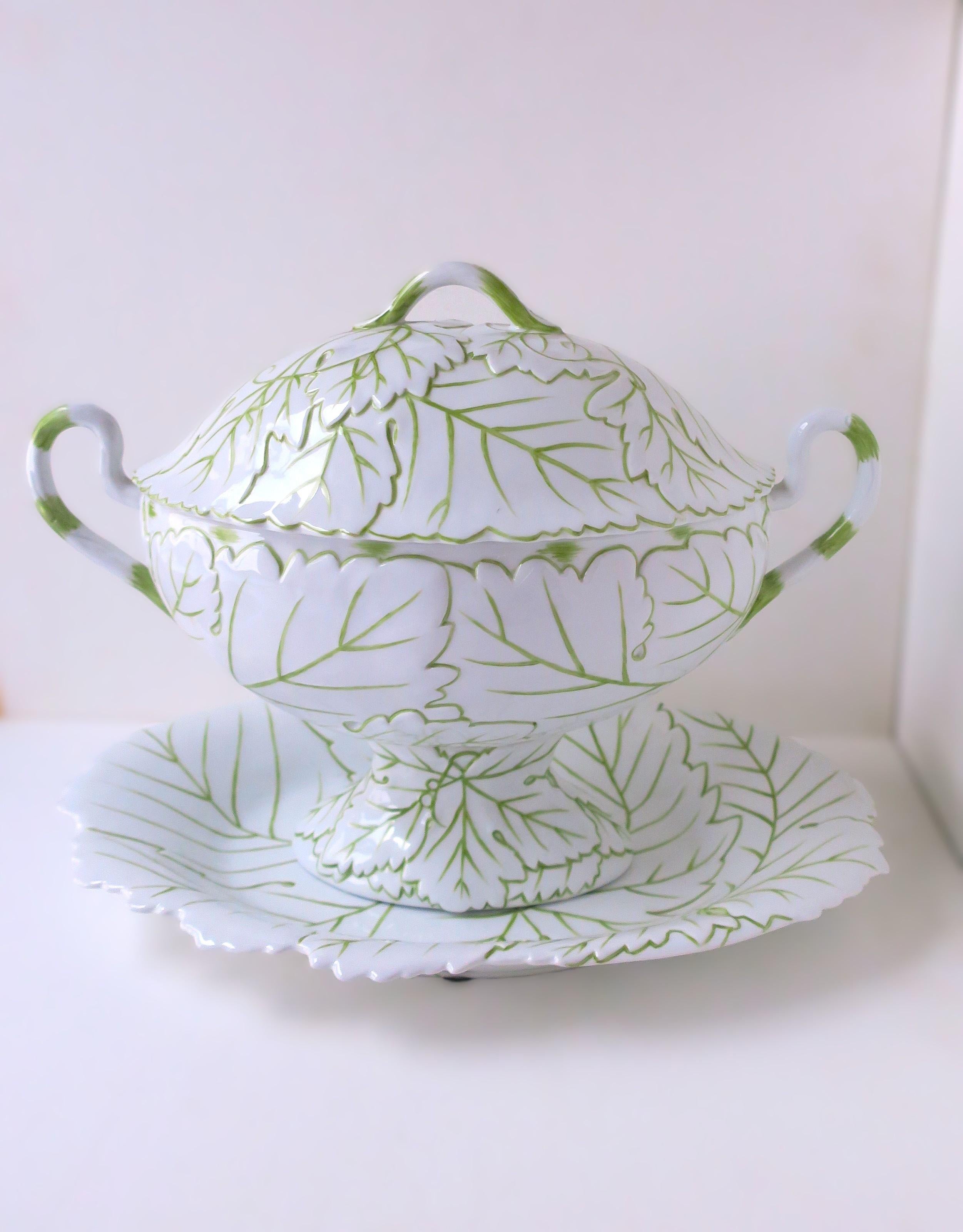 Contemporary Porcelain Urn Centerpiece Leaf Design For Sale