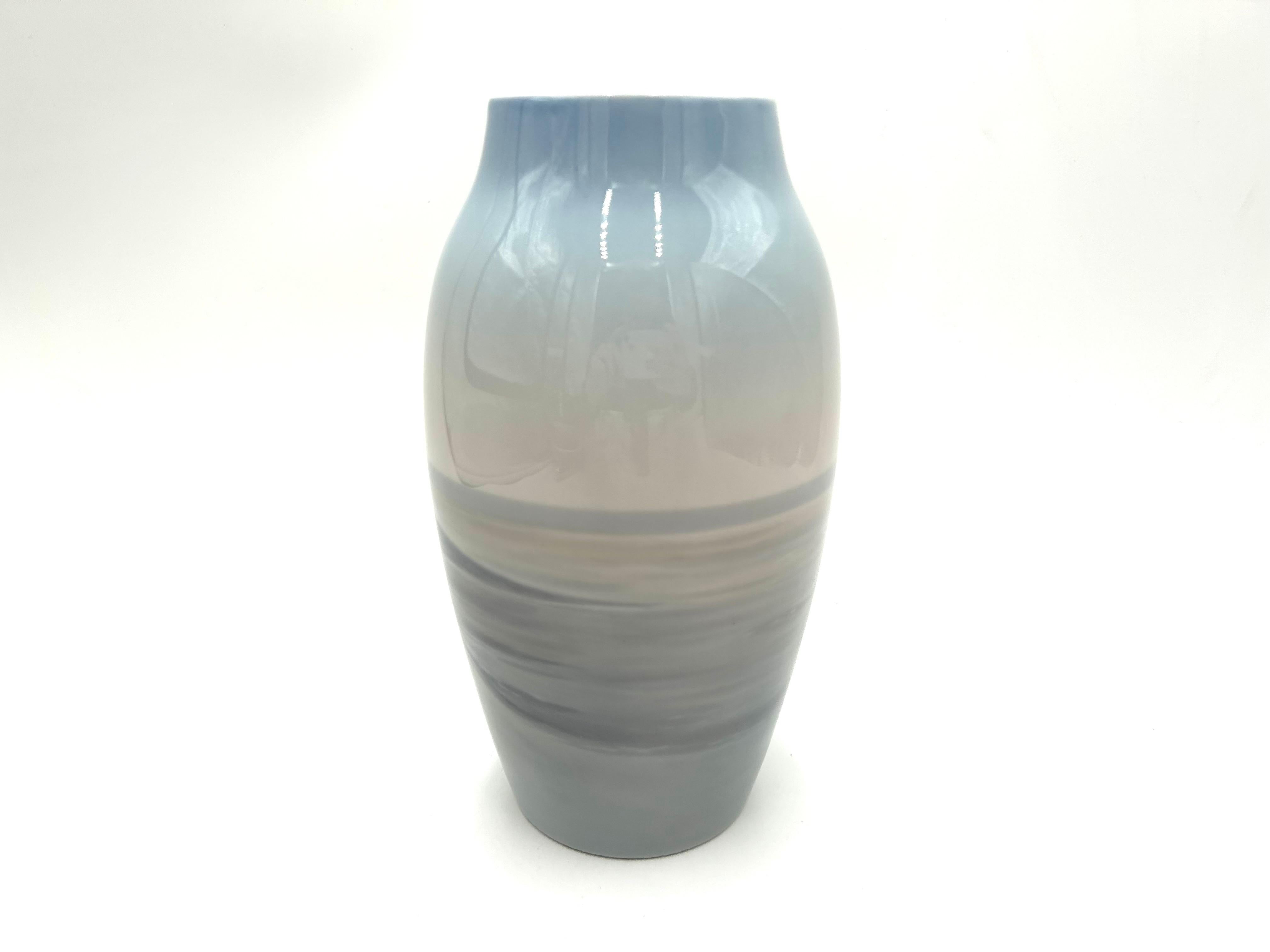 Porcelain Vase, Bing & Grondahl, Denmark, 1960s In Good Condition In Chorzów, PL