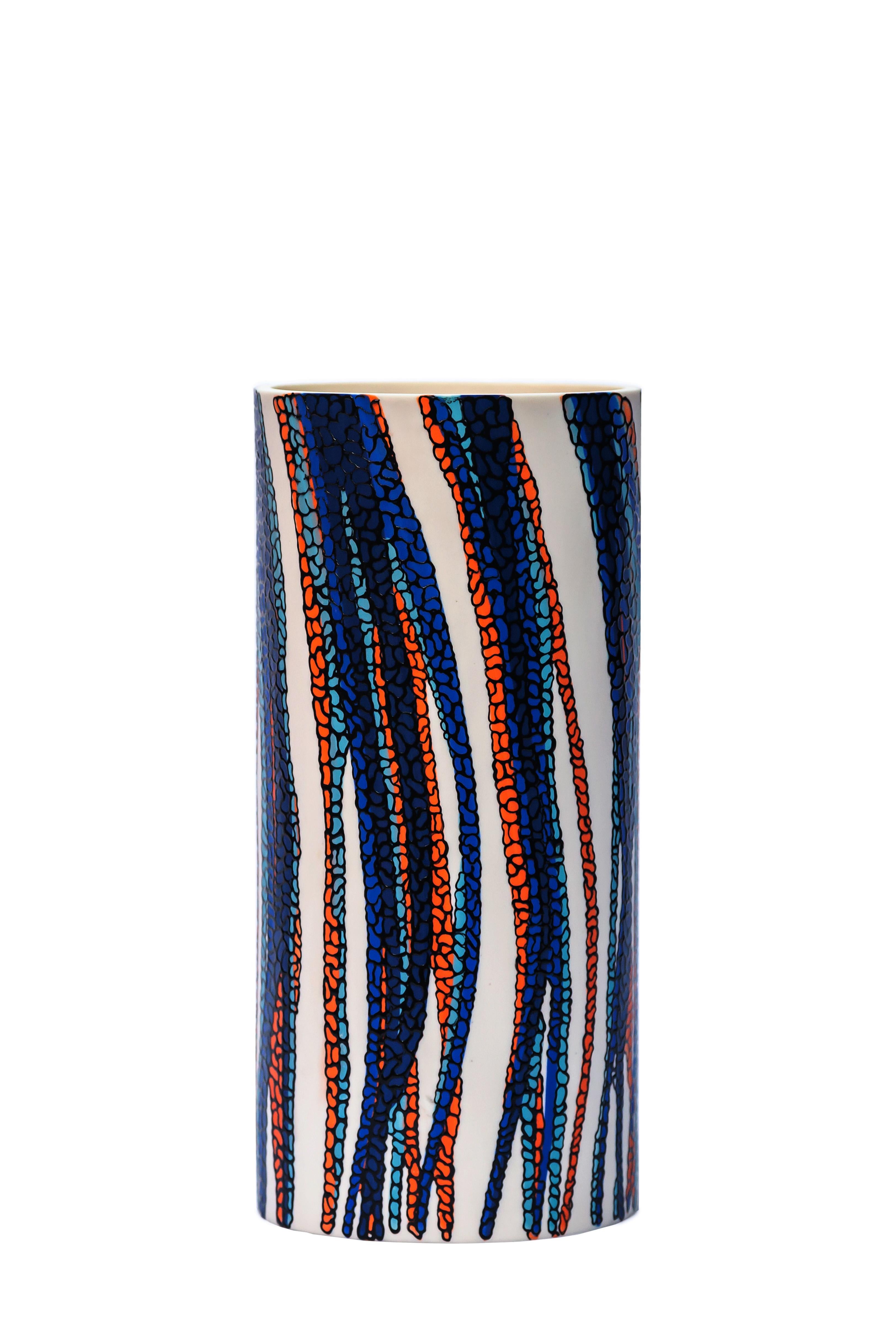 “Dripping Beans tall”, 2021 Porcelain vase by Eugenio Michelini - Parian ware, dripping stained slips, hand decorated with overglaze. Size = 13.5x28.2 cm
Unique piece handmade 3 firings 

The focus of Eugenio Michelini (Italy, 1970) interest lies