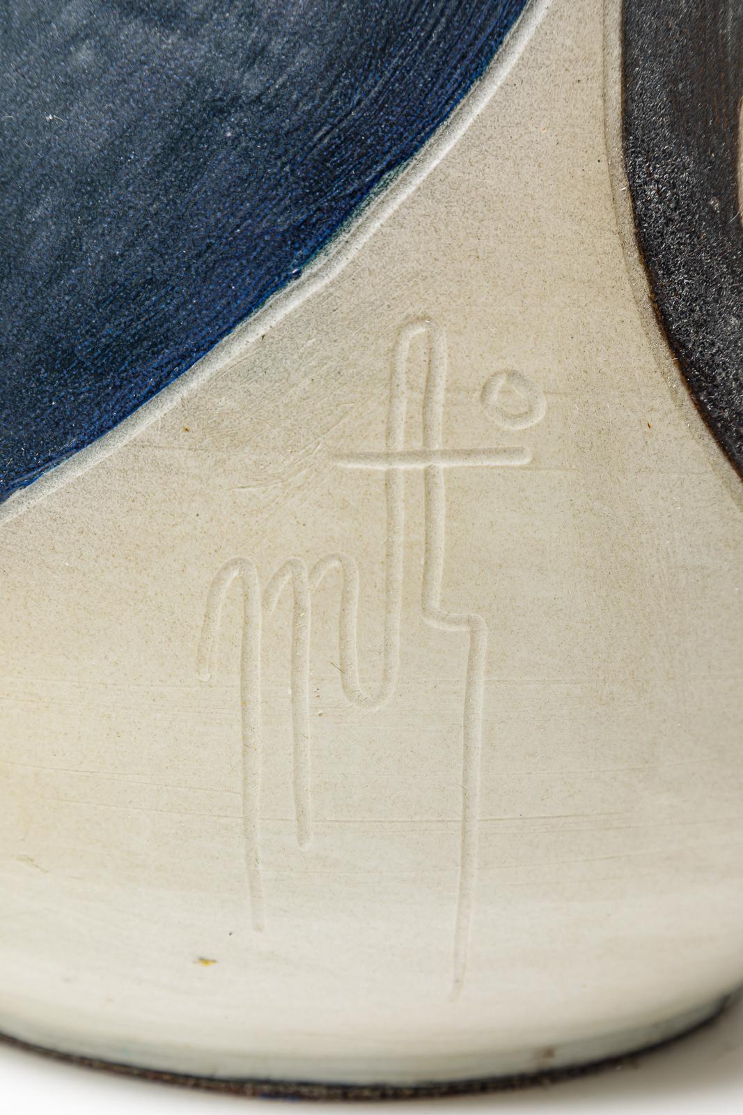 Porzellanvase von Georges Martin, ca. 1970-1980. (Ende des 20. Jahrhunderts) im Angebot