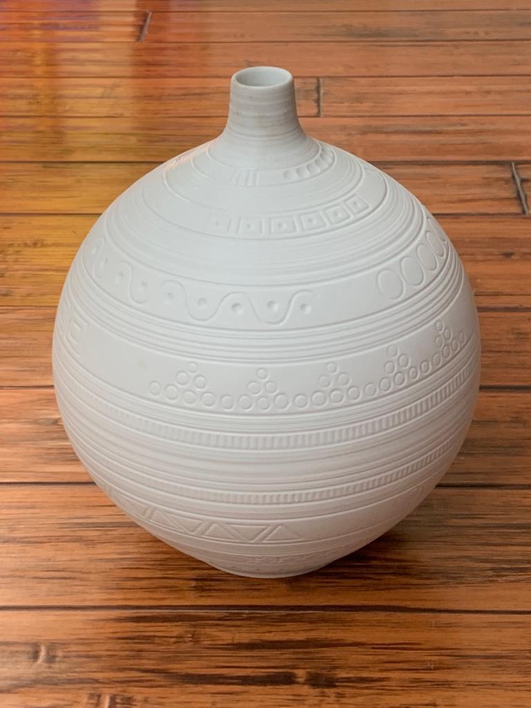 Late 20th Century Porcelain Vase by Hans Achtziger for Hutschenreuther, 1970 For Sale