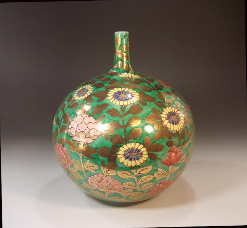 Meiji Vaso di porcellana di un maestro giapponese in vendita
