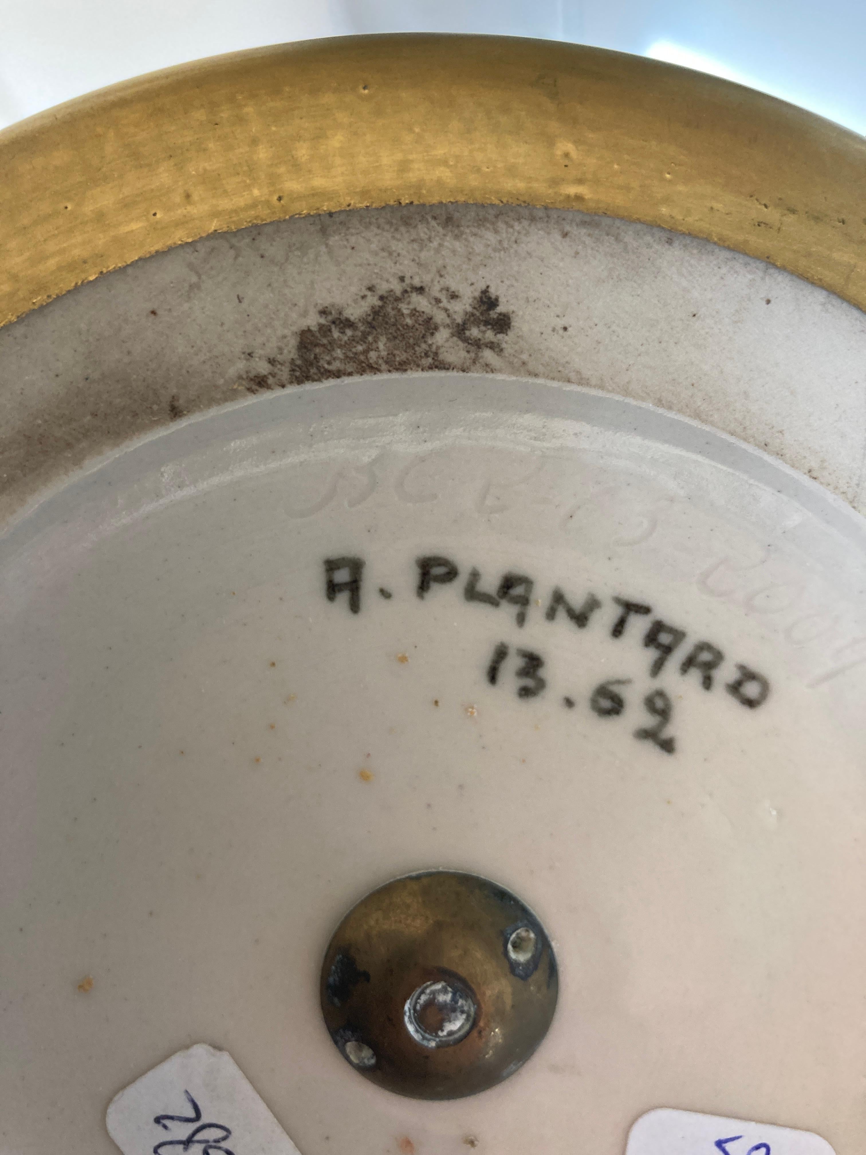 Metà XX secolo Vaso di porcellana di Manufacture Nationale de Sèvres in vendita
