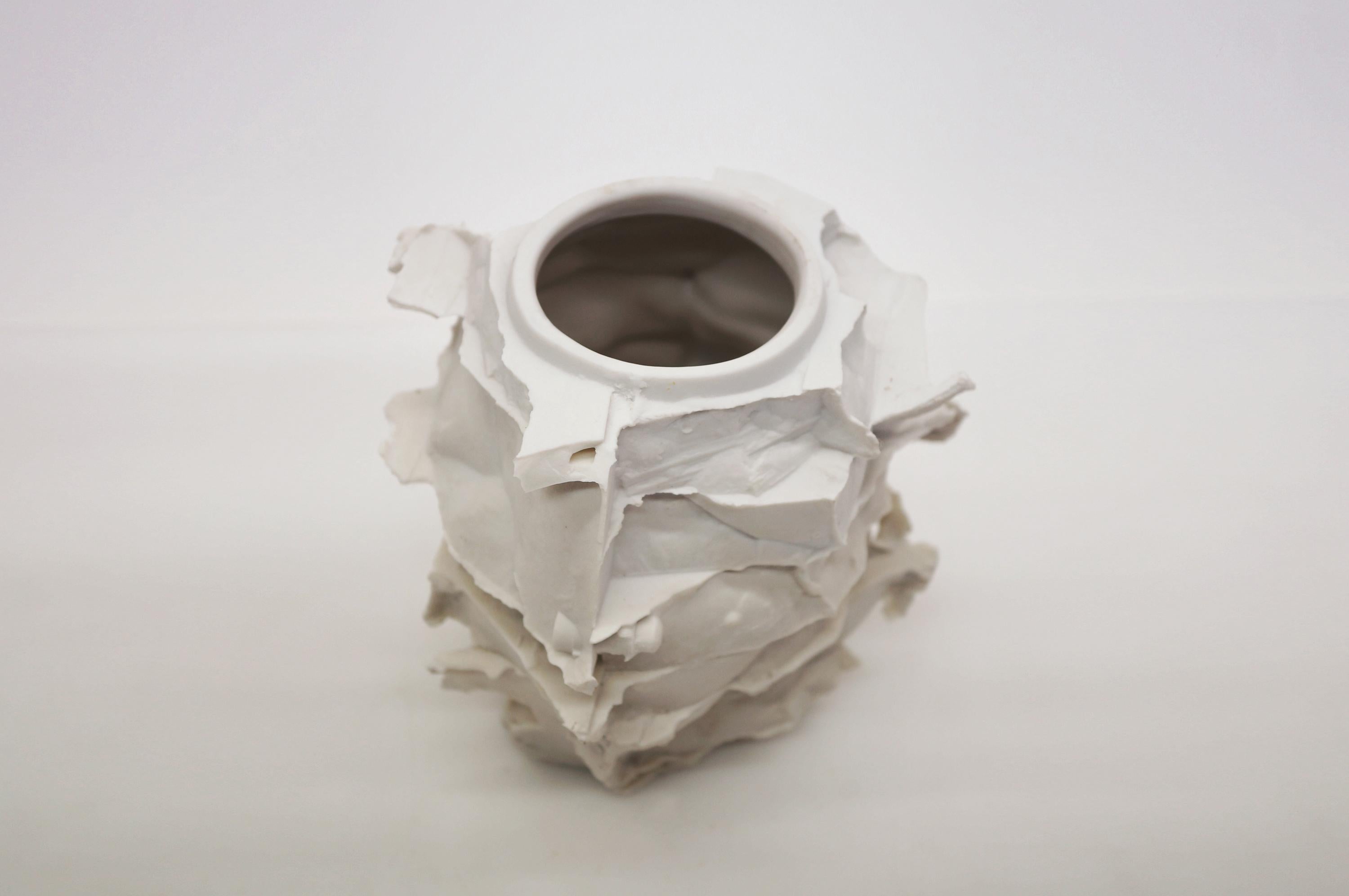 Porcelain Vase by Monika Patuszyńska For Sale 4