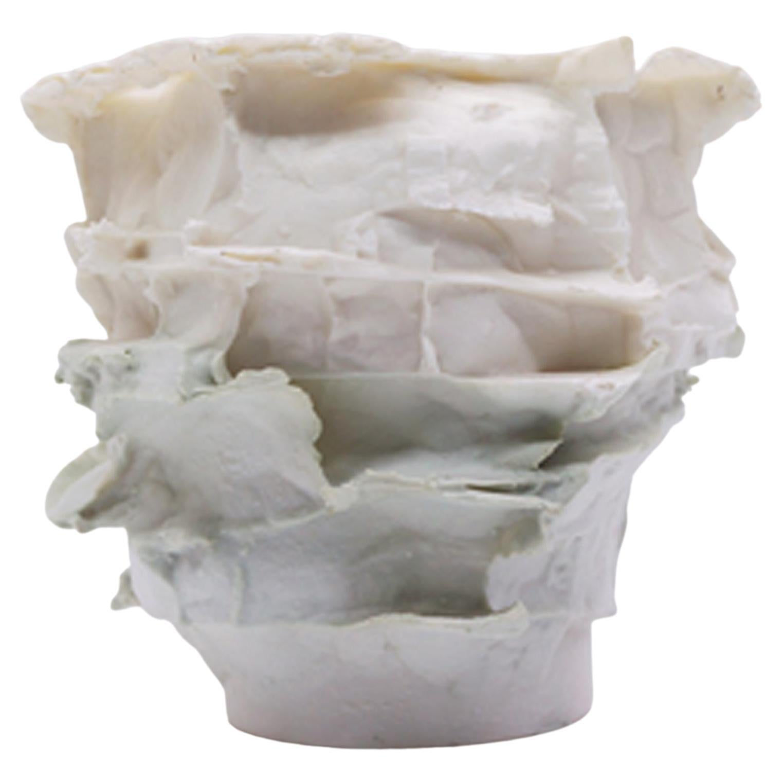 Green and White Porcelain Vase with Lid For Sale at 1stDibs