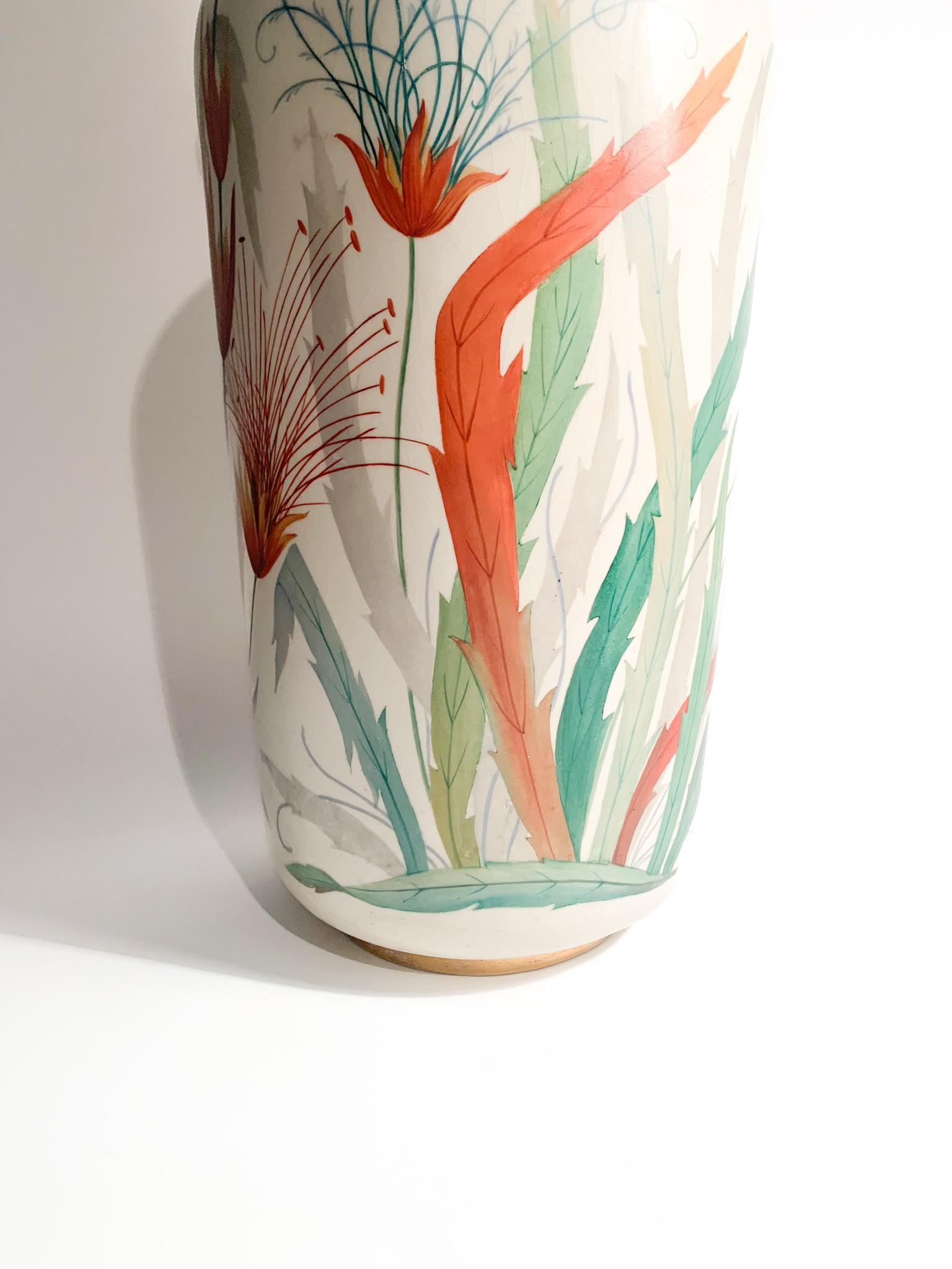 Porcelain Vase by Richard Ginori Hand Painted from the 1920s In Good Condition For Sale In Milano, MI