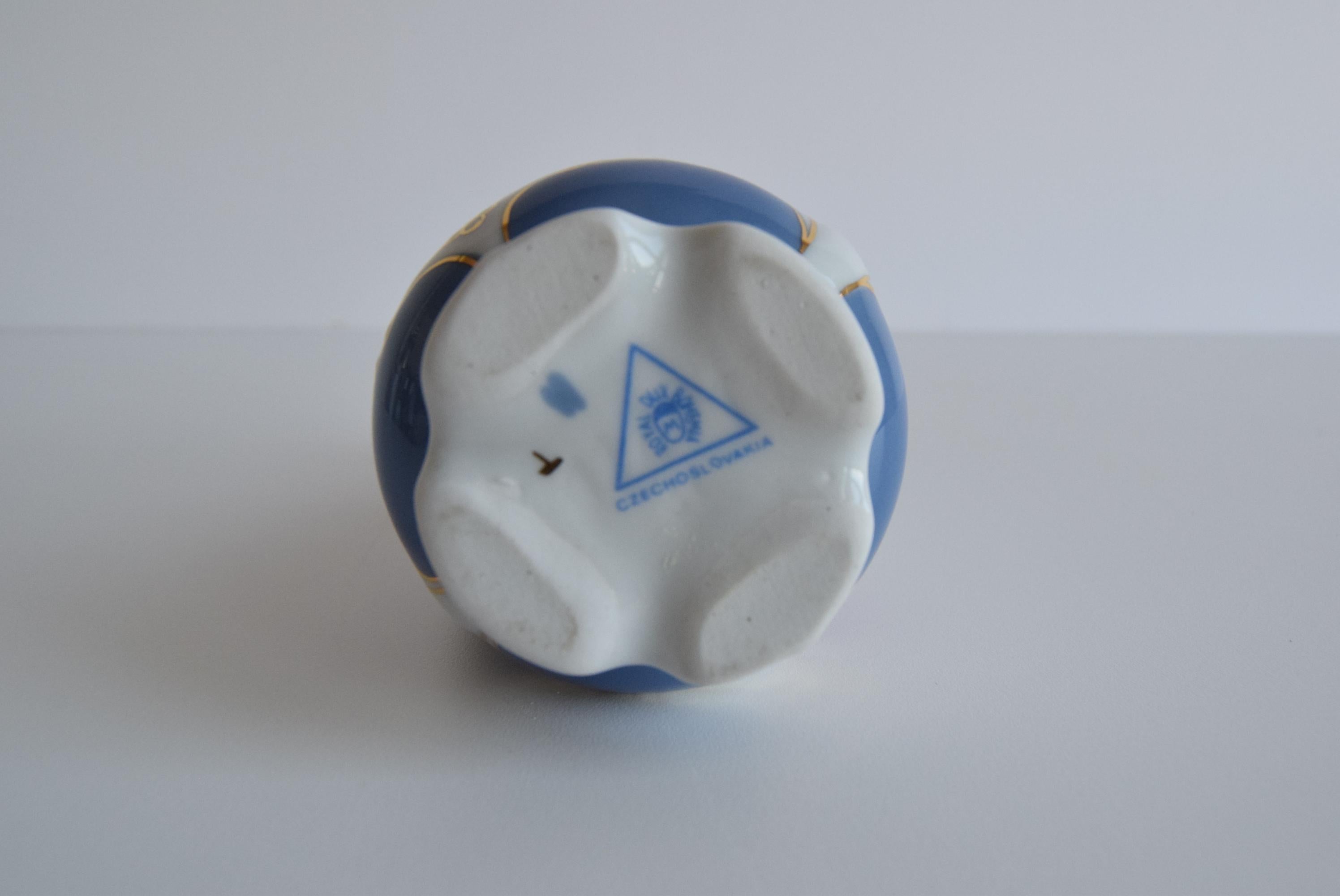 Porcelain Vase by Royal Dux, 1960's. For Sale 6