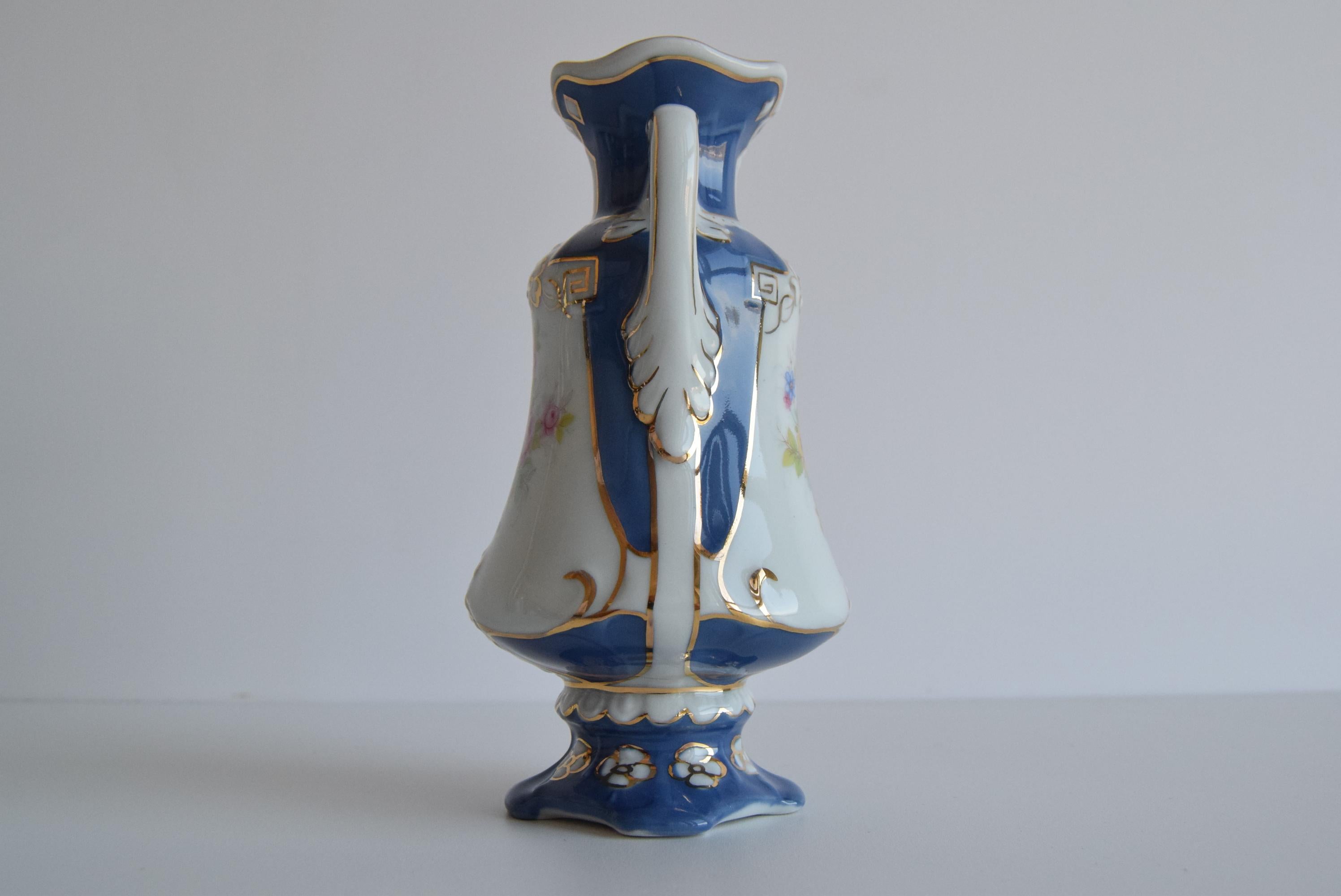 Ceco Vaso in porcellana di Royal Dux, anni '60. in vendita