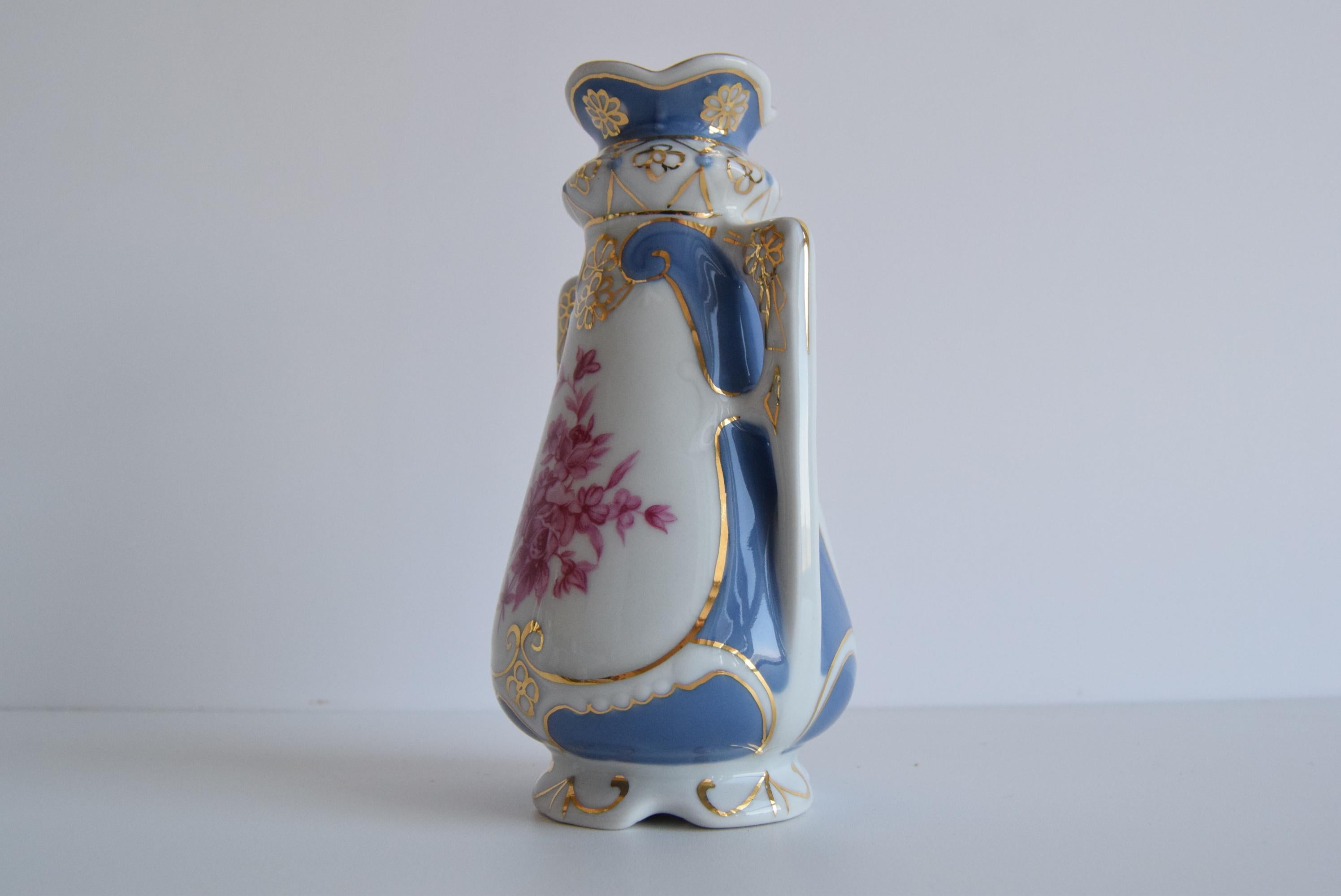 Porcelain Vase by Royal Dux, 1960's. In Good Condition For Sale In Praha, CZ
