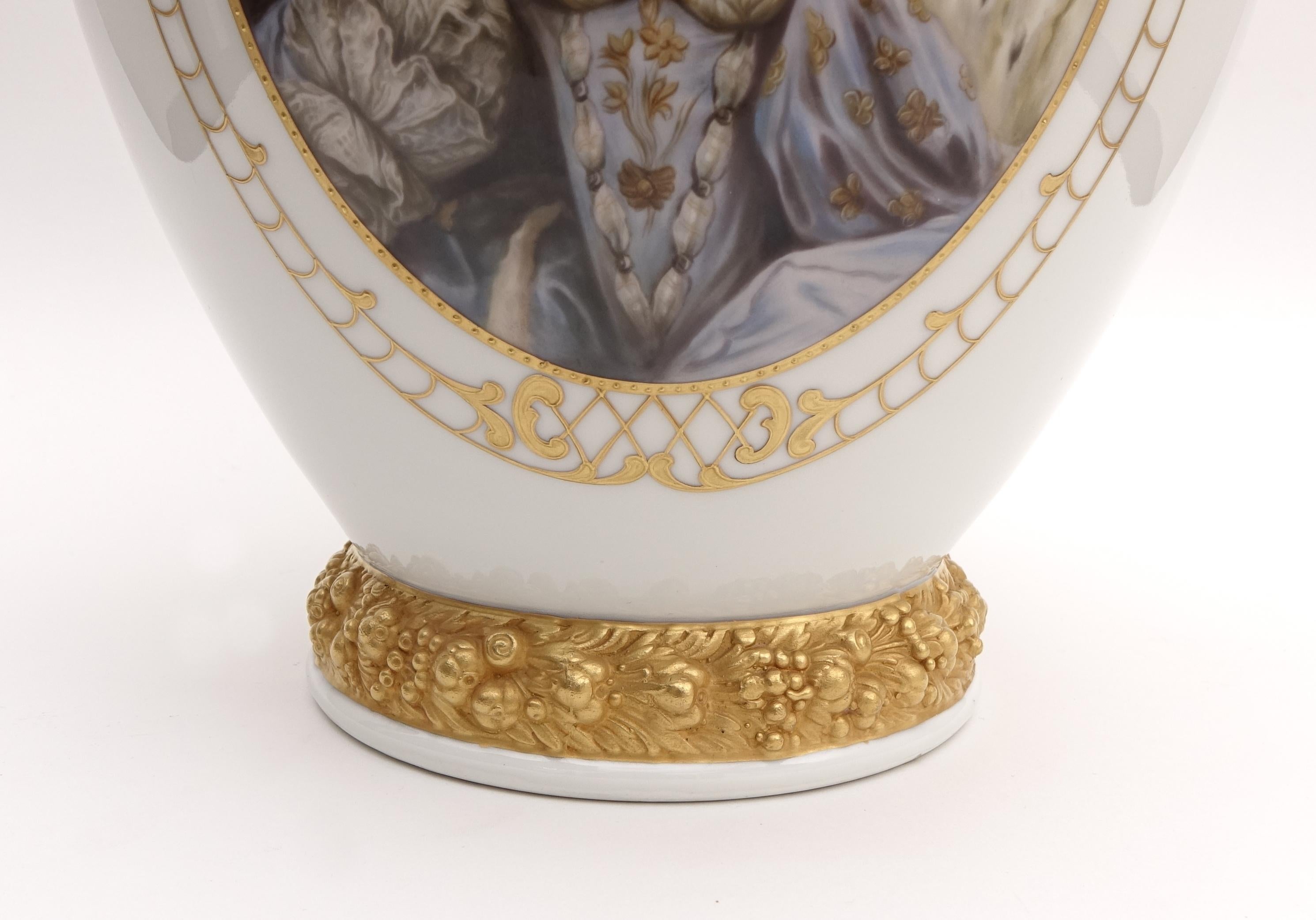 Baroque Porcelain Vase Depicting Maria Antonietta