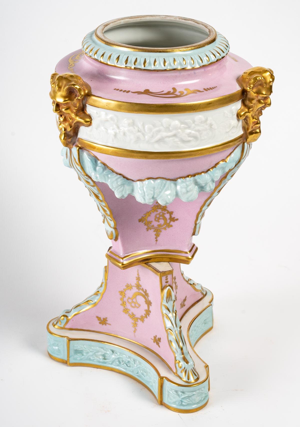 19th Century Porcelain vase, late 19th century For Sale