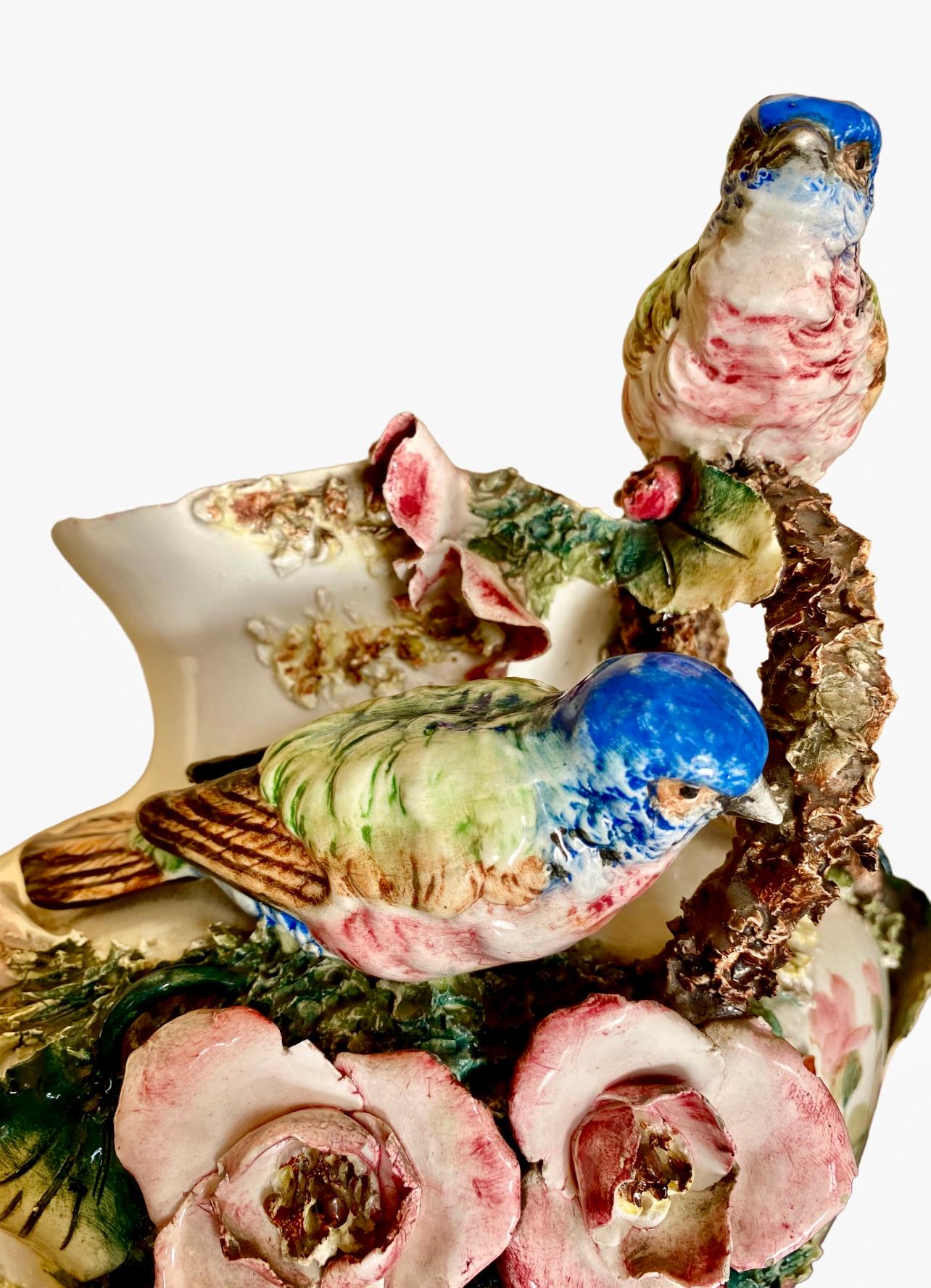 Porcelain Vase With Birds  For Sale 3