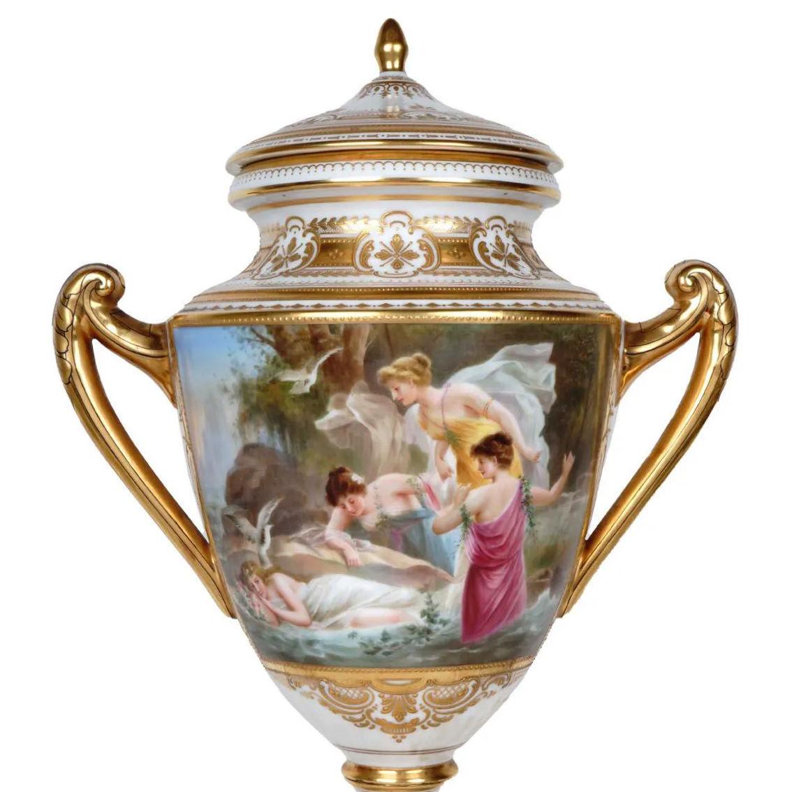 Porcelain Vase with Cover by Royal Vienna In Good Condition For Sale In New York, NY