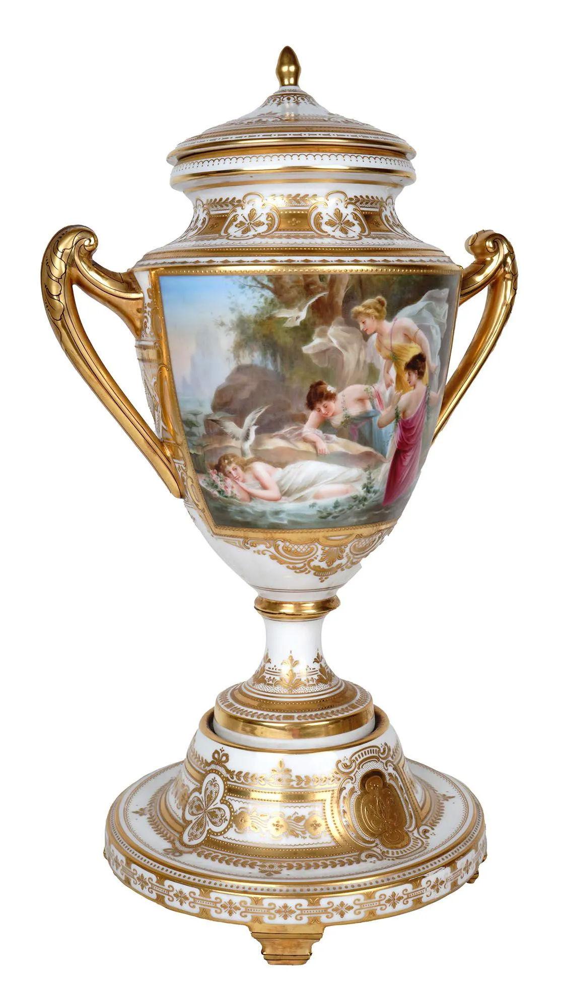 19th Century Porcelain Vase with Cover by Royal Vienna For Sale