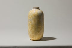 Porcelain VASE with white-yellow crystalline-glaze