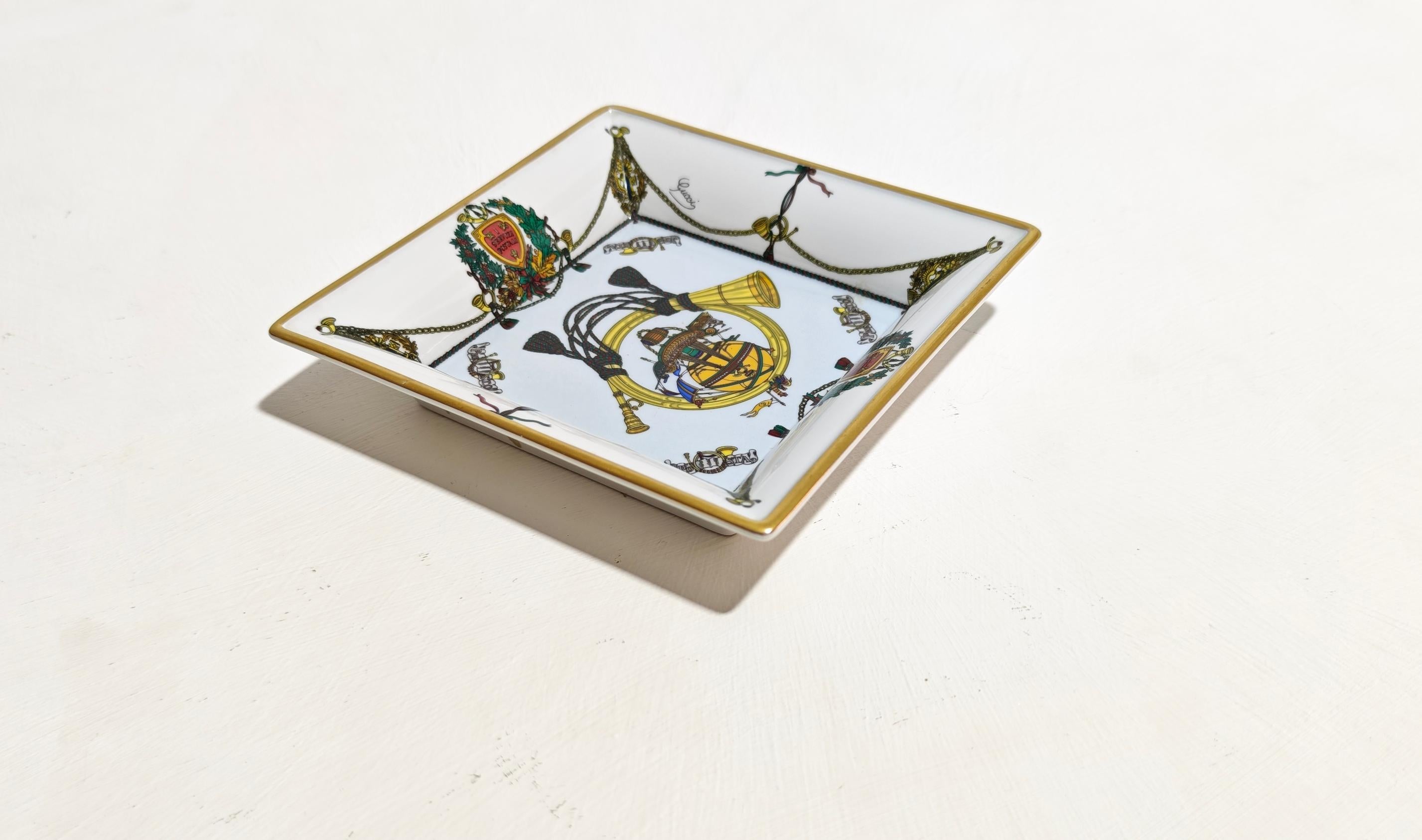 Aschenbecher aus Porzellan mit Ablageschale Gucci Midcentury Modern Italienisches Design 1960er Jahre im Angebot 4
