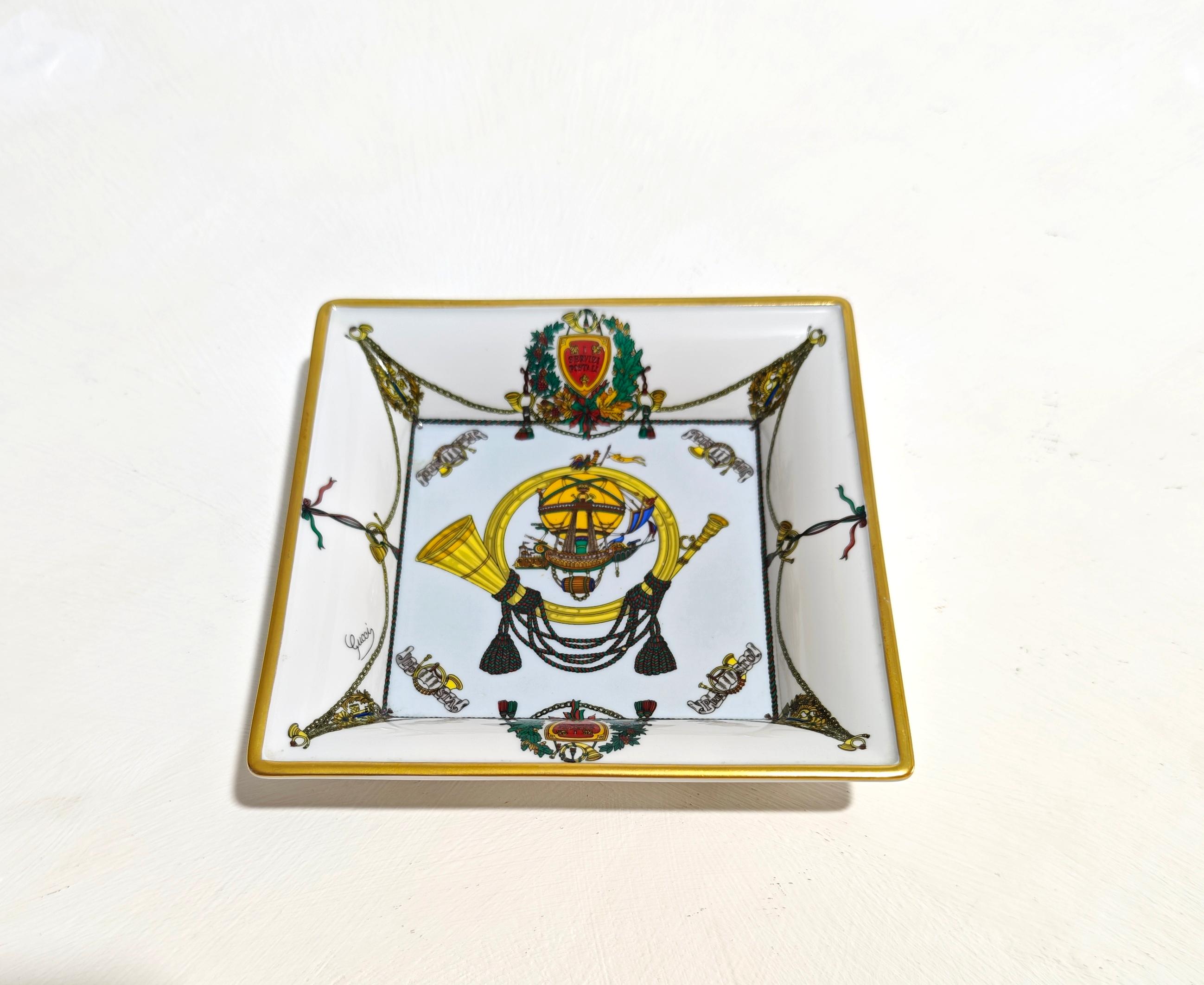 Aschenbecher aus Porzellan mit Ablageschale Gucci Midcentury Modern Italienisches Design 1960er Jahre im Zustand „Hervorragend“ im Angebot in Palermo, IT