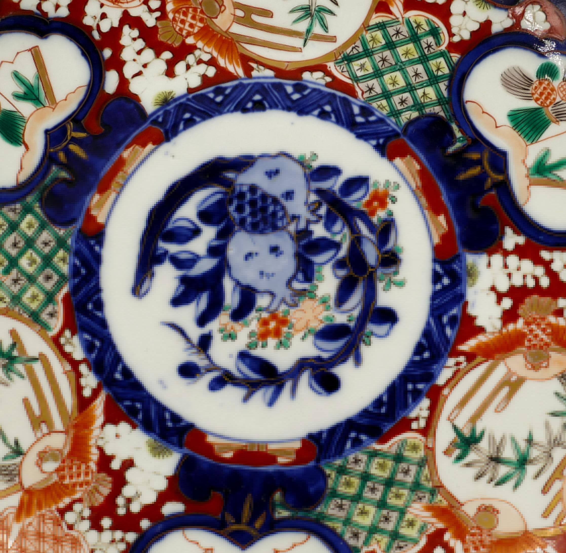 Japanese Porcelain Wall Plate, Japan, 19th Century For Sale