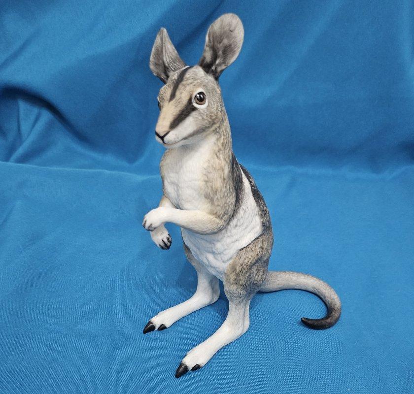 Vintage Lenox Porcelain Wallaby Sculpture, 7.5 Inches 
UPDATE: Due to agreement with 1stDibs, we'll be staying through the end of the year.
This sweet fine porcelain Wallaby figurine measures approximately 7.5 x 5.5 x 3.5 inches. .  In very good